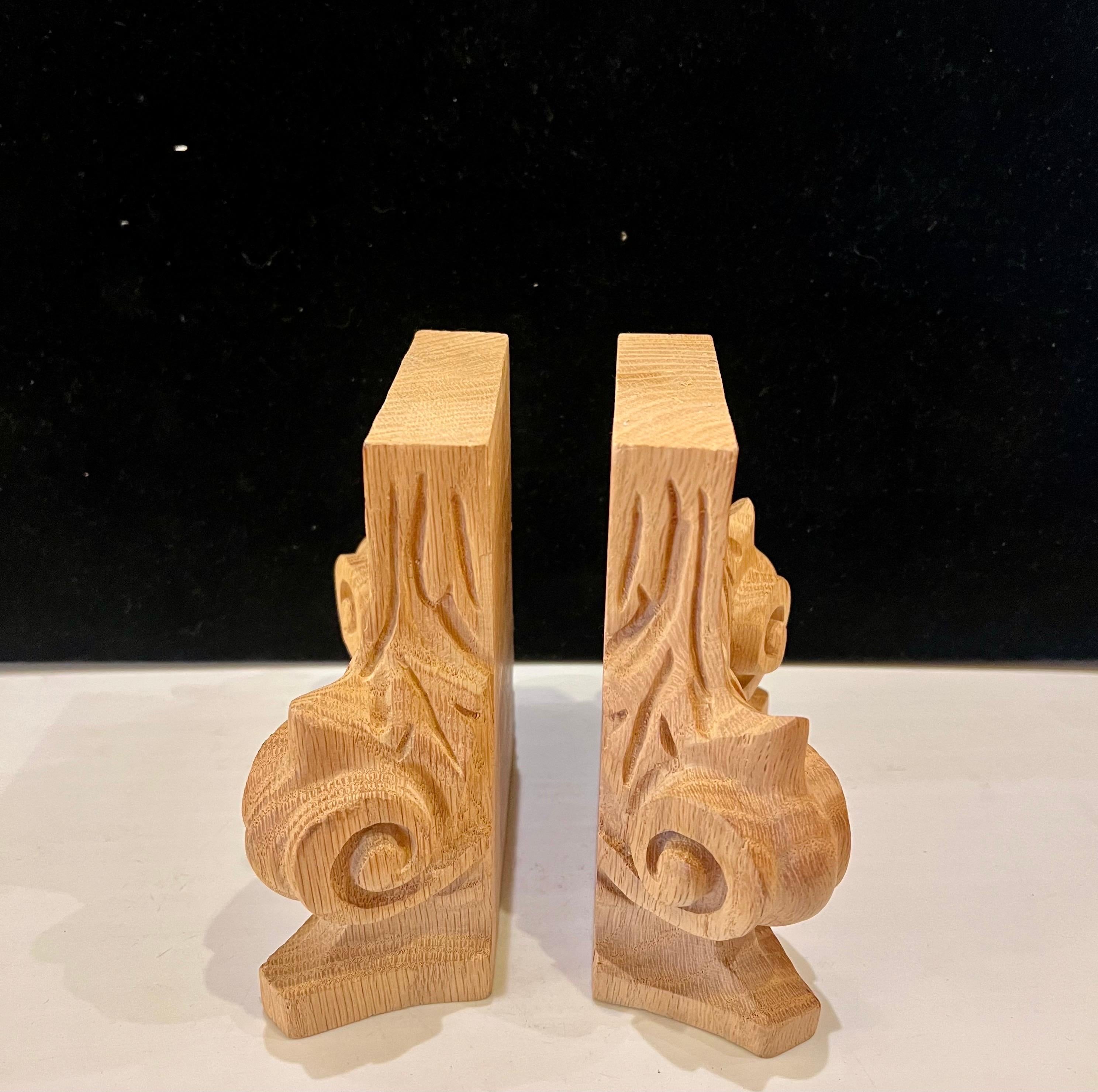 Solid Carved Oak Column Bookends 1970's In Excellent Condition For Sale In San Diego, CA
