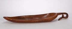 Plateau allongé en palissandre massif sculpté avec poignée ornée, Arts & Crafts 1955