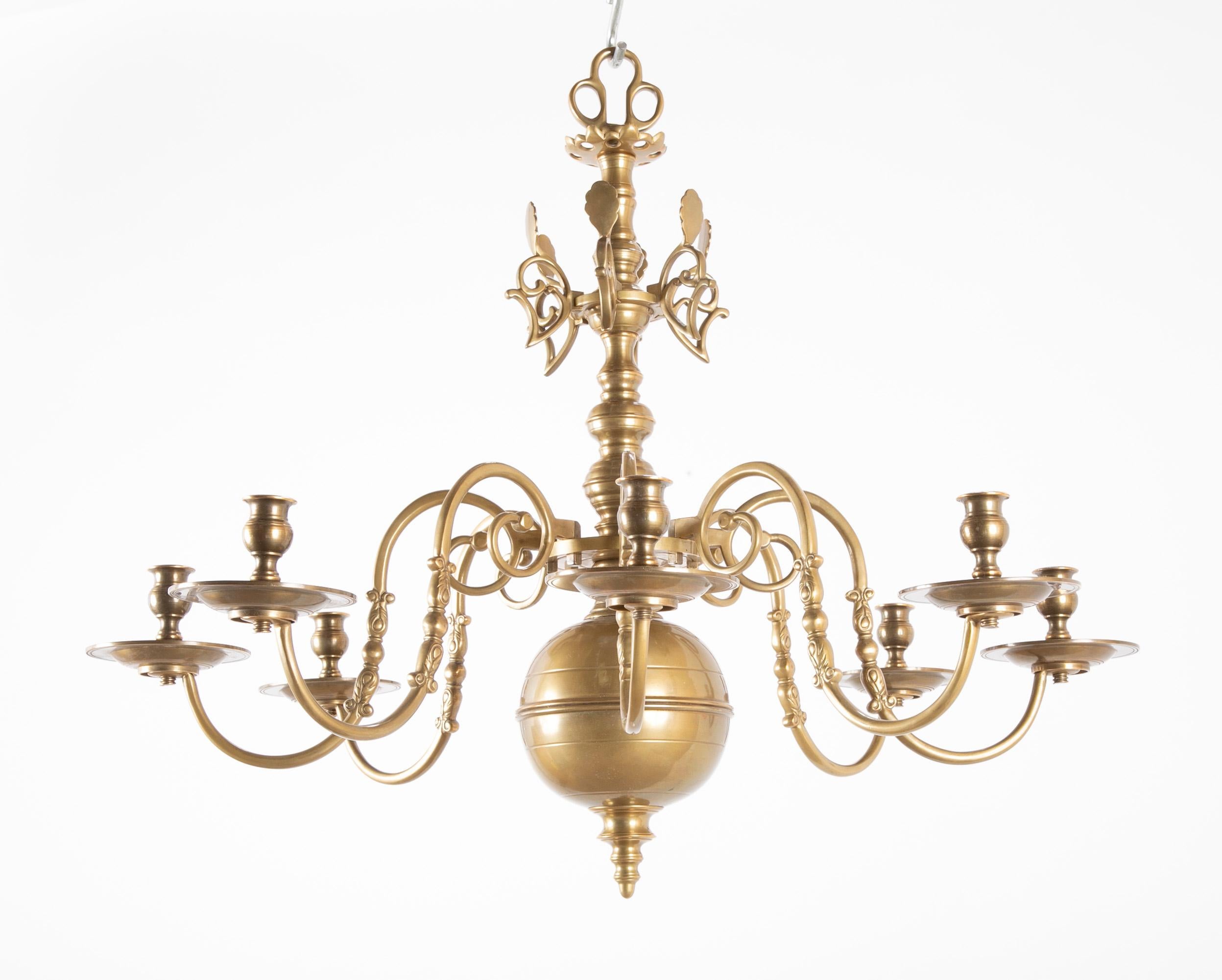 Solid Cast Brass Queen Anne Style Eight-Arm Chandelier with Rare Reflectors 7