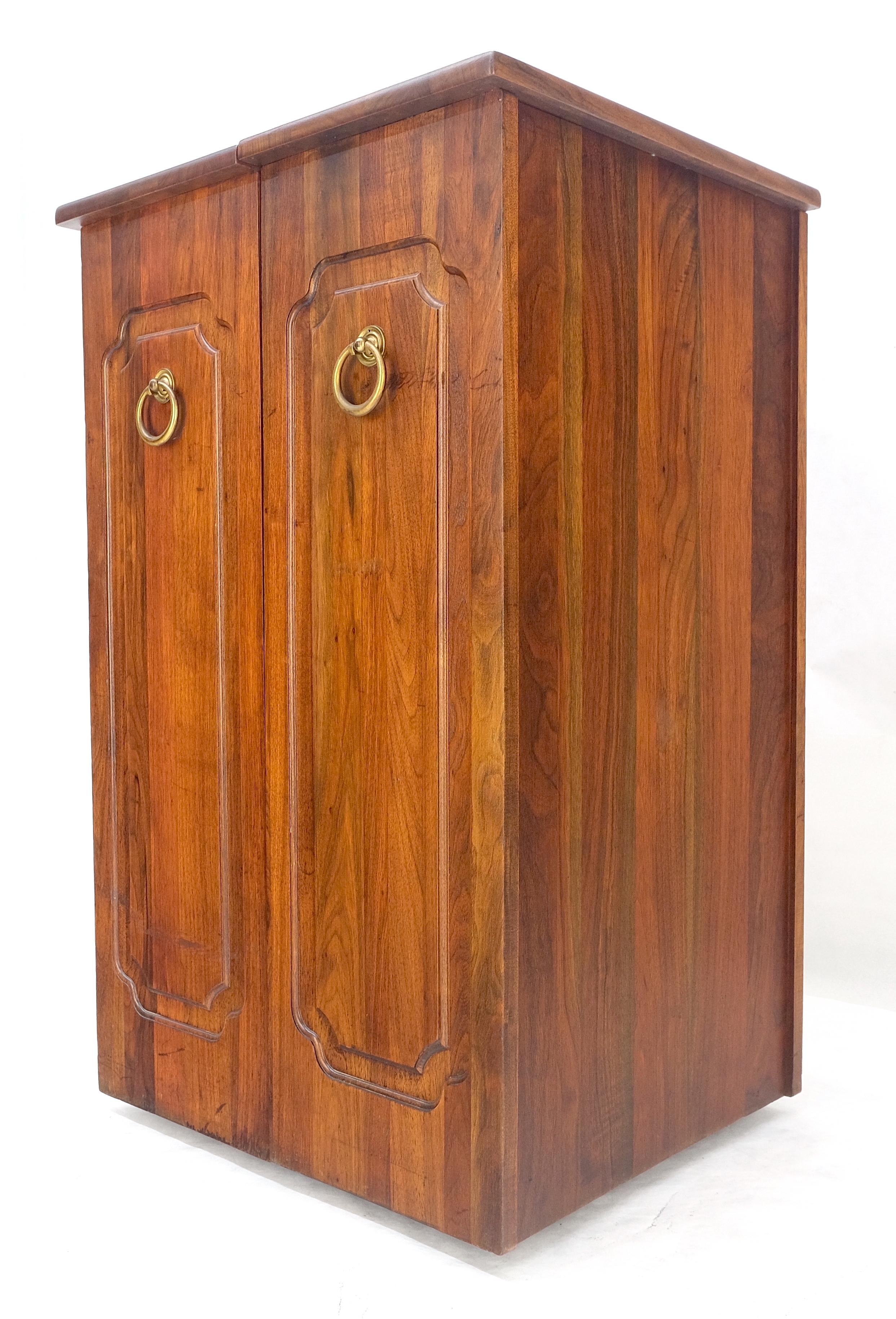 Solid Cherry & Brass Wooton Style Folding Box Shape Bar Liquor Cabinet Wheels For Sale 2