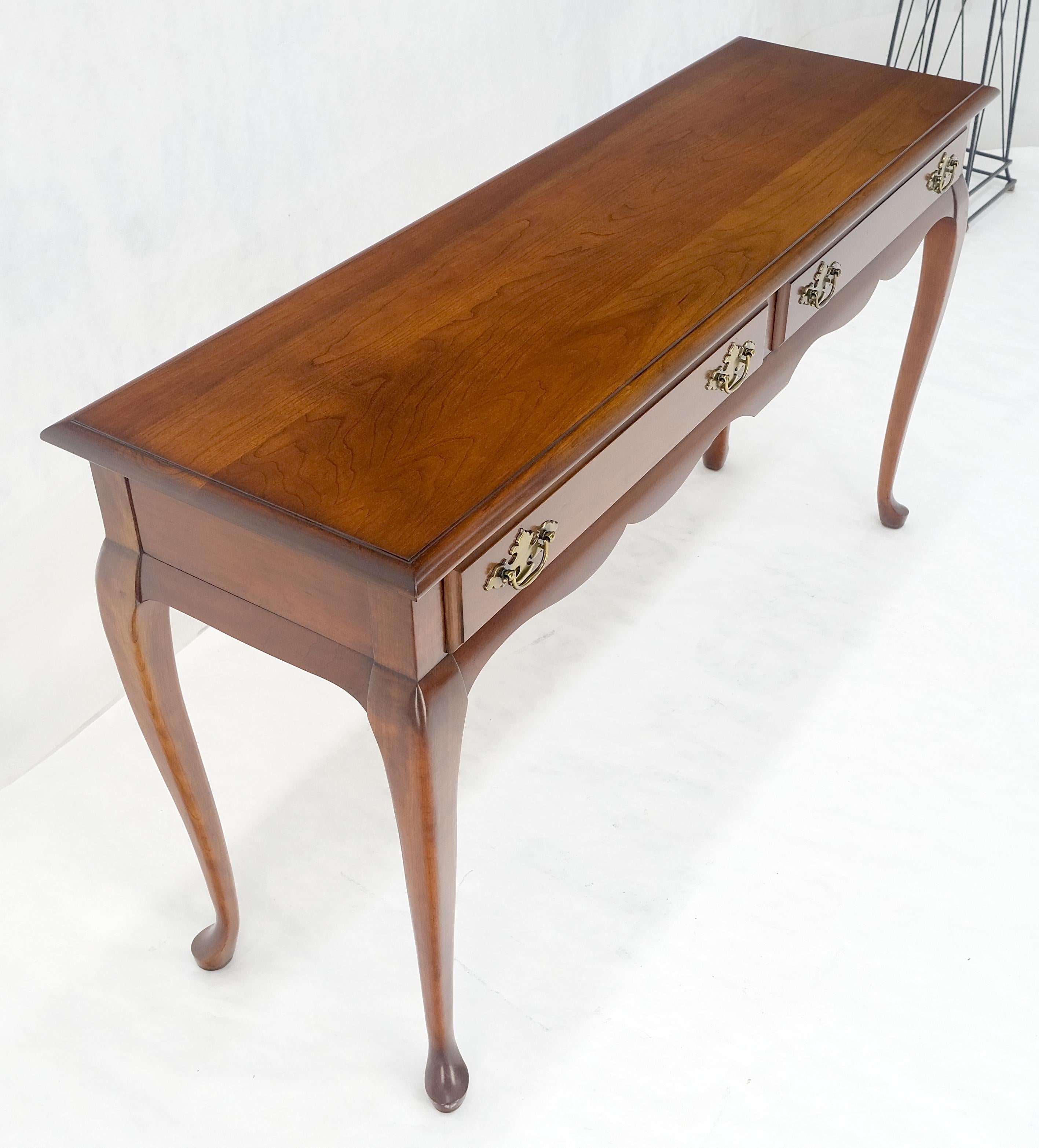 Console à deux tiroirs en cerisier massif de style A.Profiles MINT en vente 5