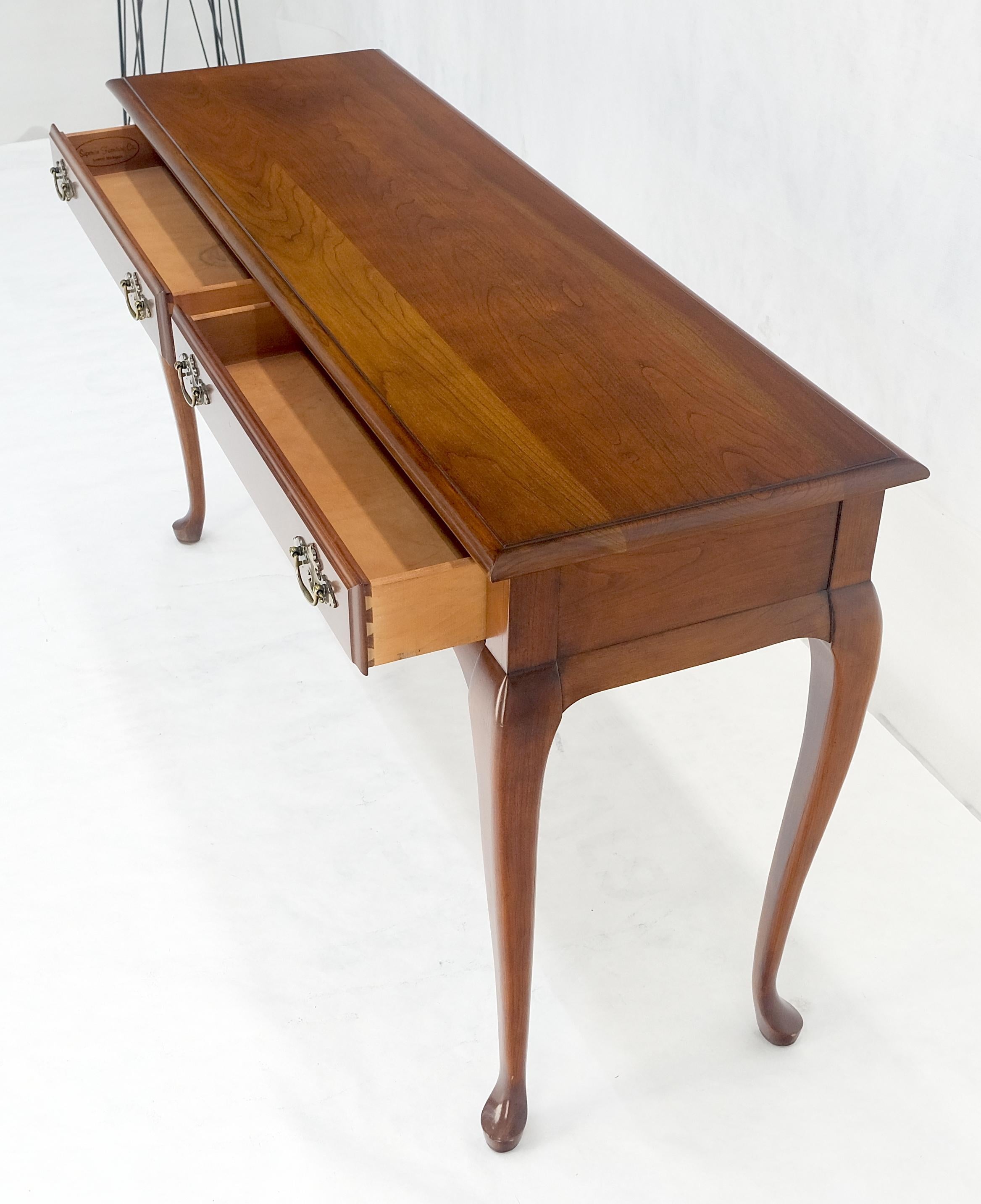 Console à deux tiroirs en cerisier massif de style A.Profiles MINT en vente 2