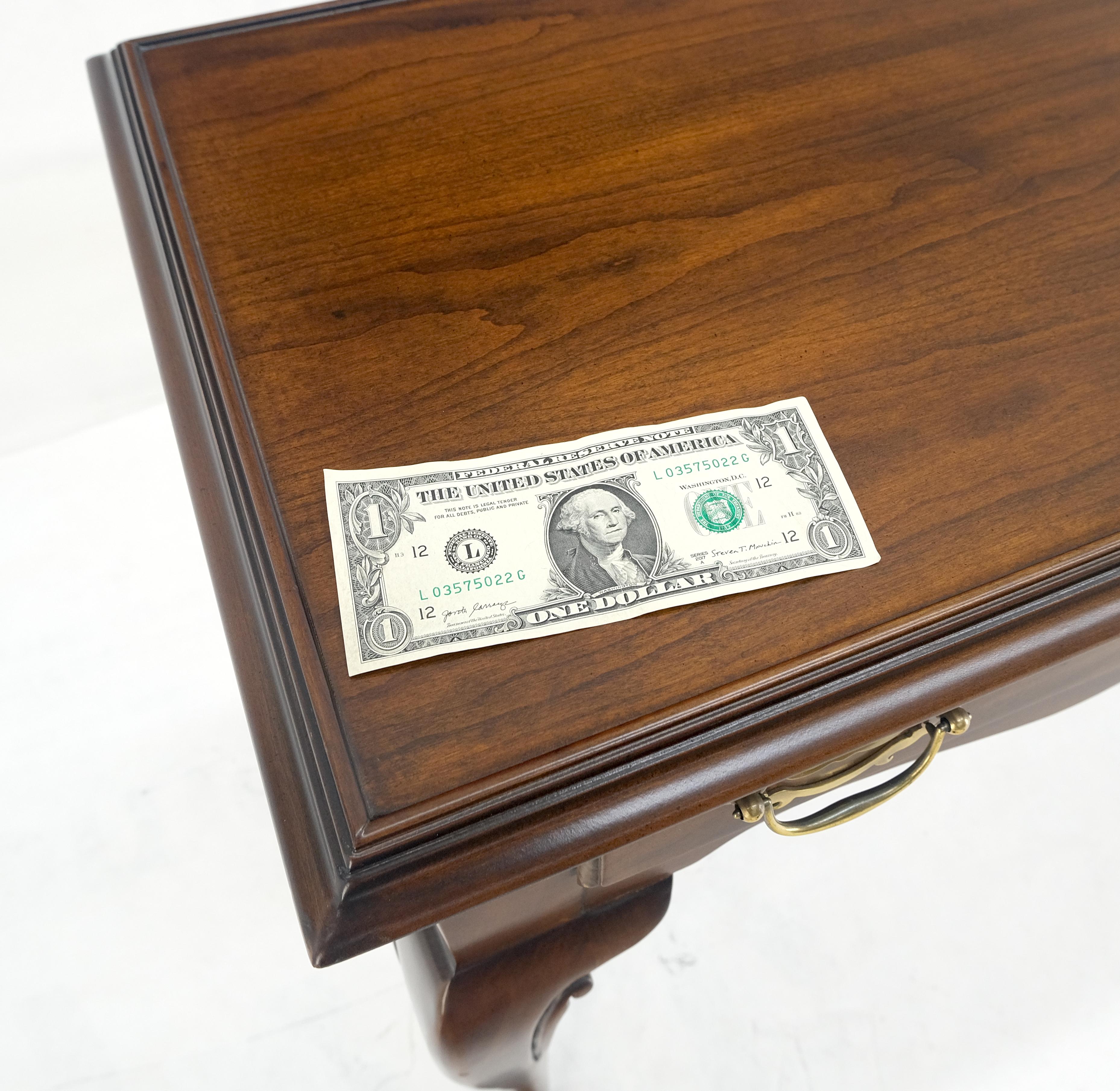 Console à deux tiroirs en laiton massif de style Queen Ann avec poignées tombantes en vente 11