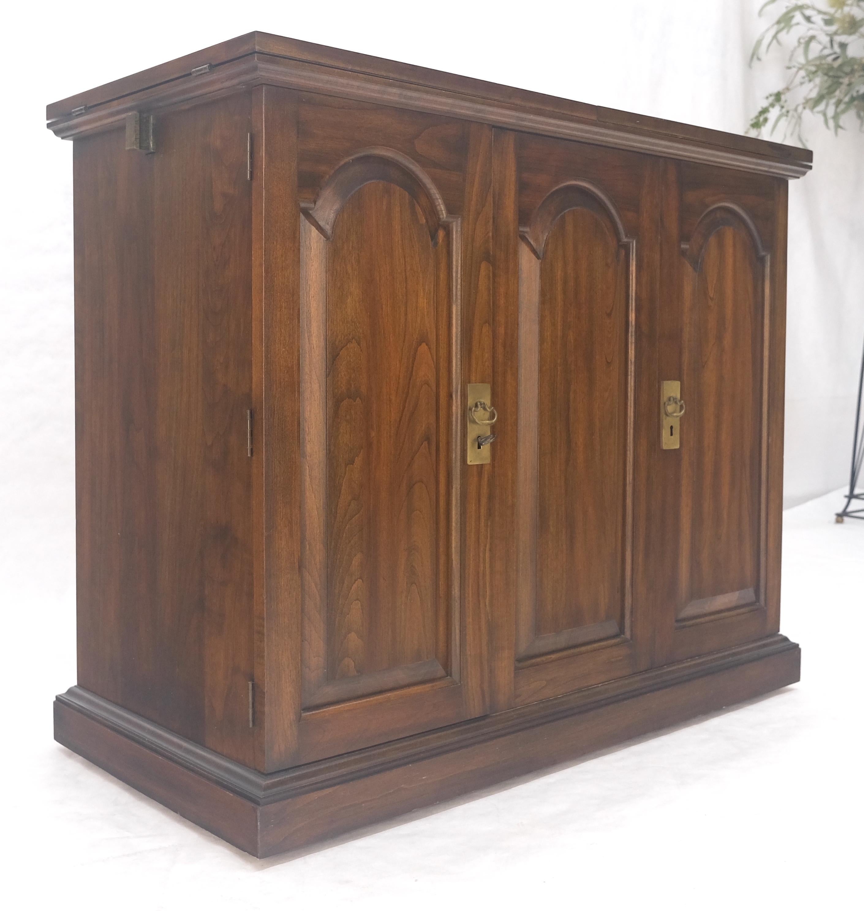 Solid Cherry Raised Panel Doors Liquor Bar Serving Flip Top Cabinet MINT For Sale 10