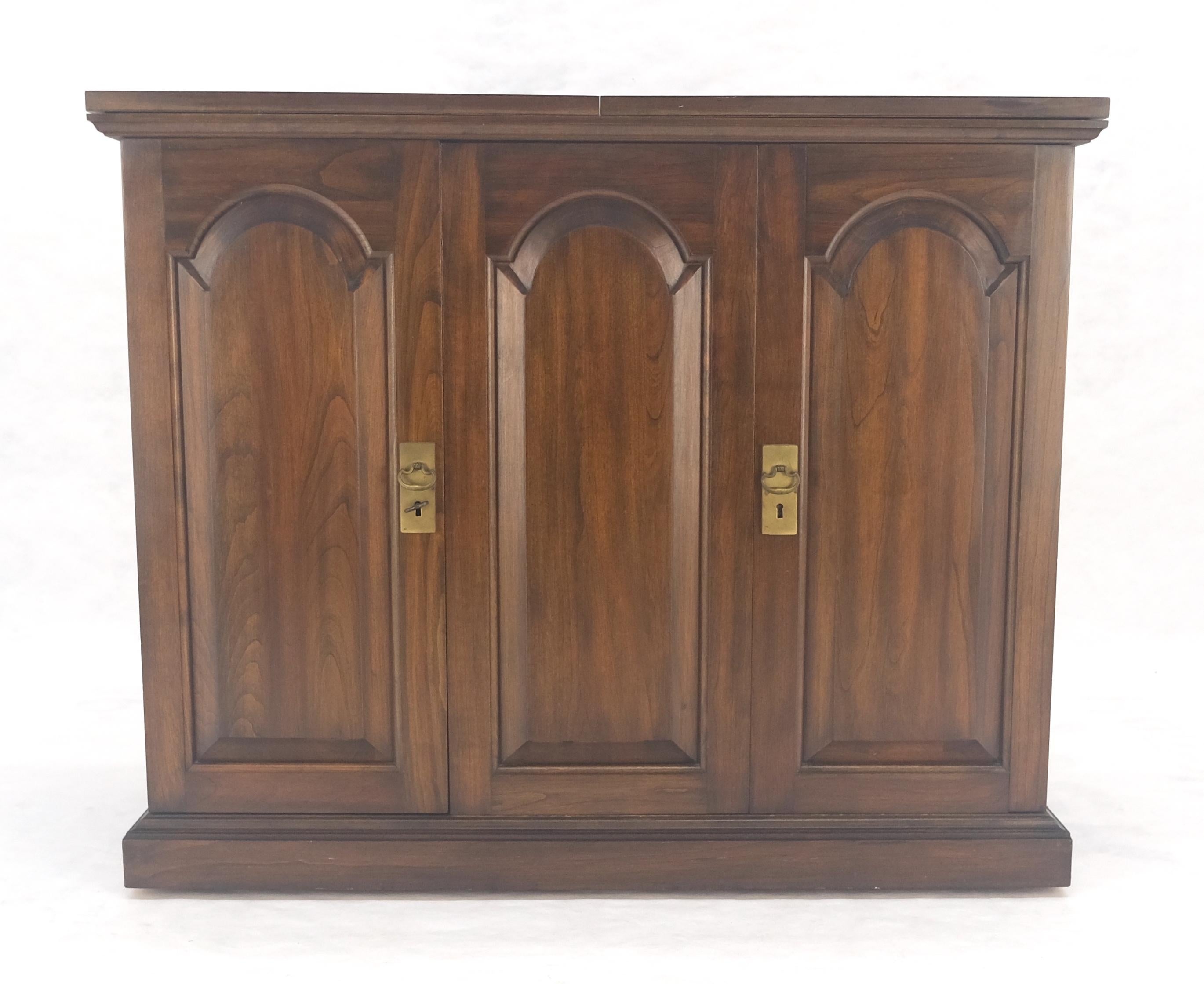 American Solid Cherry Raised Panel Doors Liquor Bar Serving Flip Top Cabinet MINT For Sale