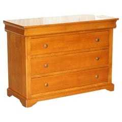 Solid Cherry Wood Consrzio Mobili Made in Italy Chest of Drawers Part of Suite