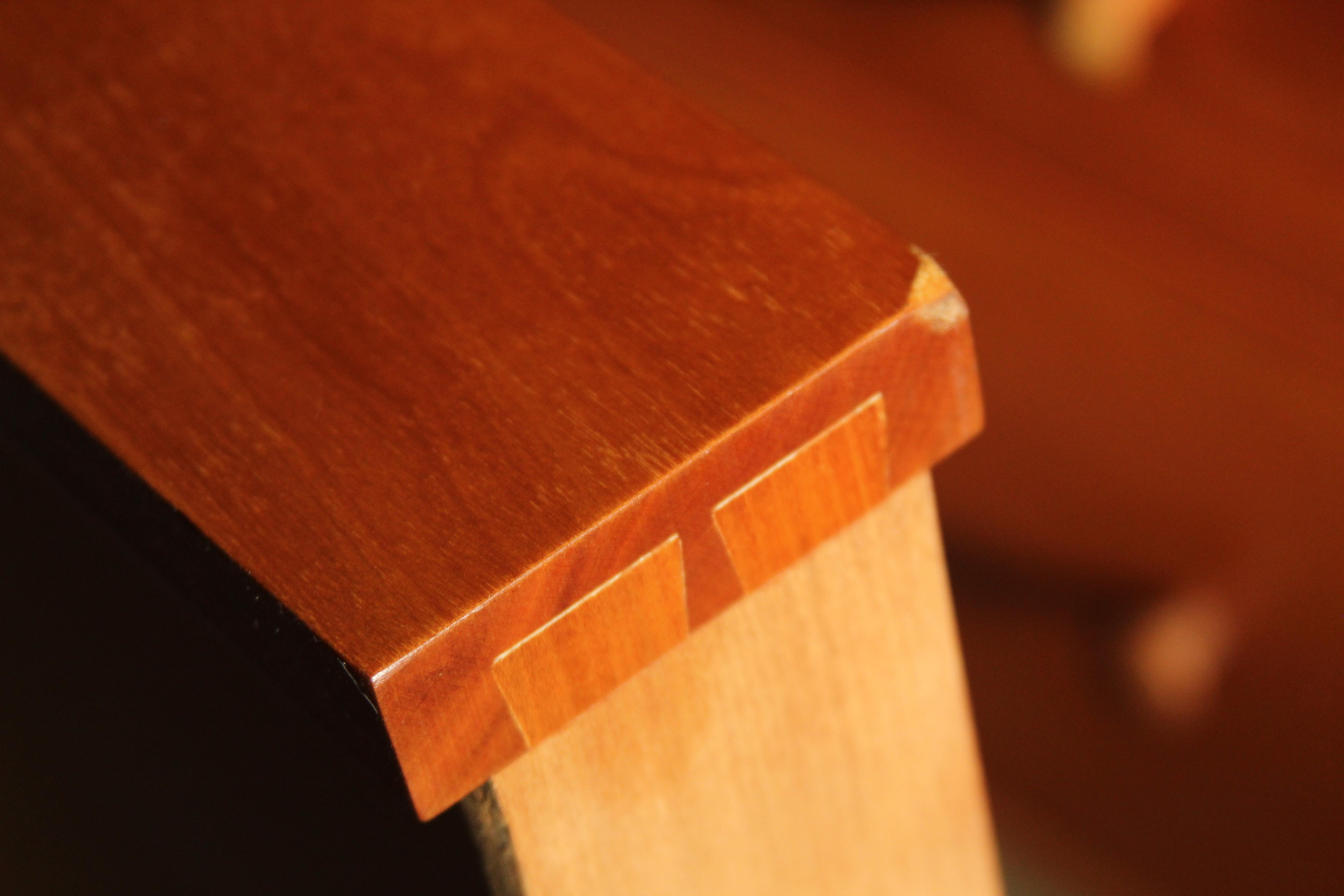 Coffre à 18 tiroirs en merisier massif de Sir Terence Conran pour Benchmark Furniture 11