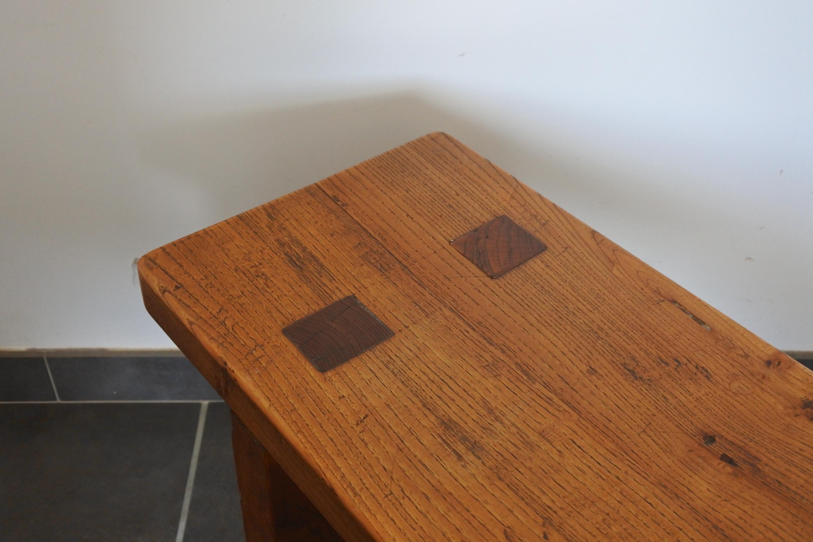 Solid Chestnut Wood Studio Benches, France, 1970s In Good Condition In La Teste De Buch, FR