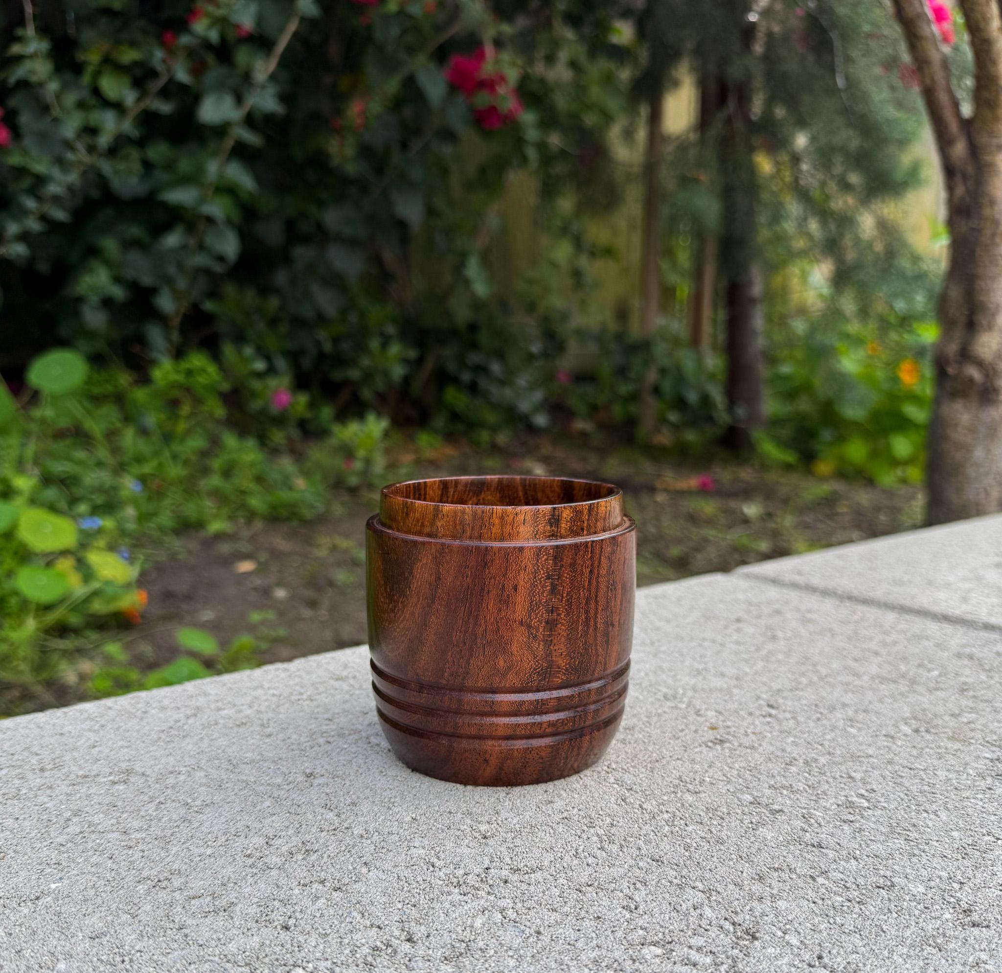 Solid Cocobolo Lidded Box, 20th Century For Sale 1