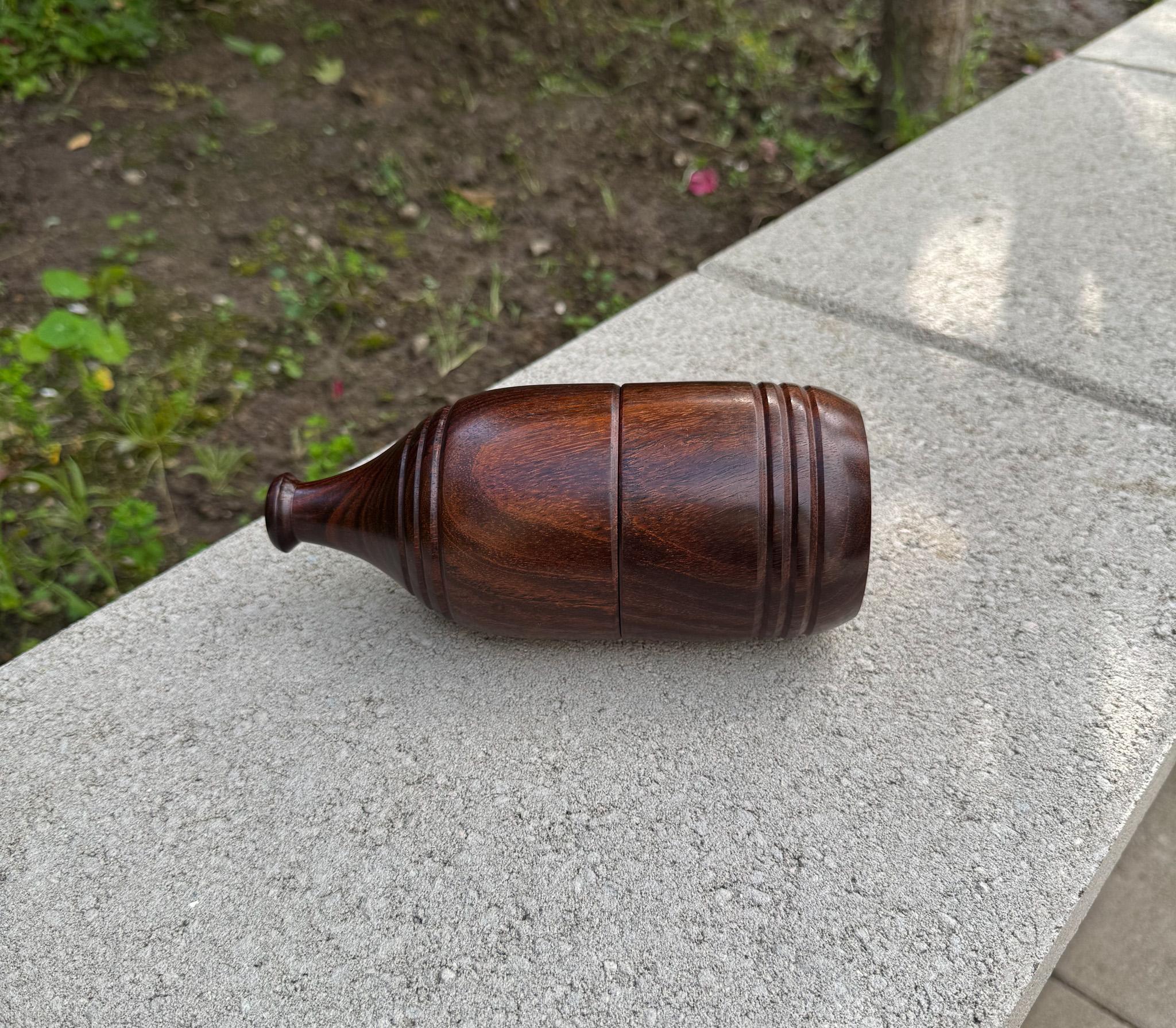 Solid Cocobolo Lidded Box, 20th Century For Sale 2