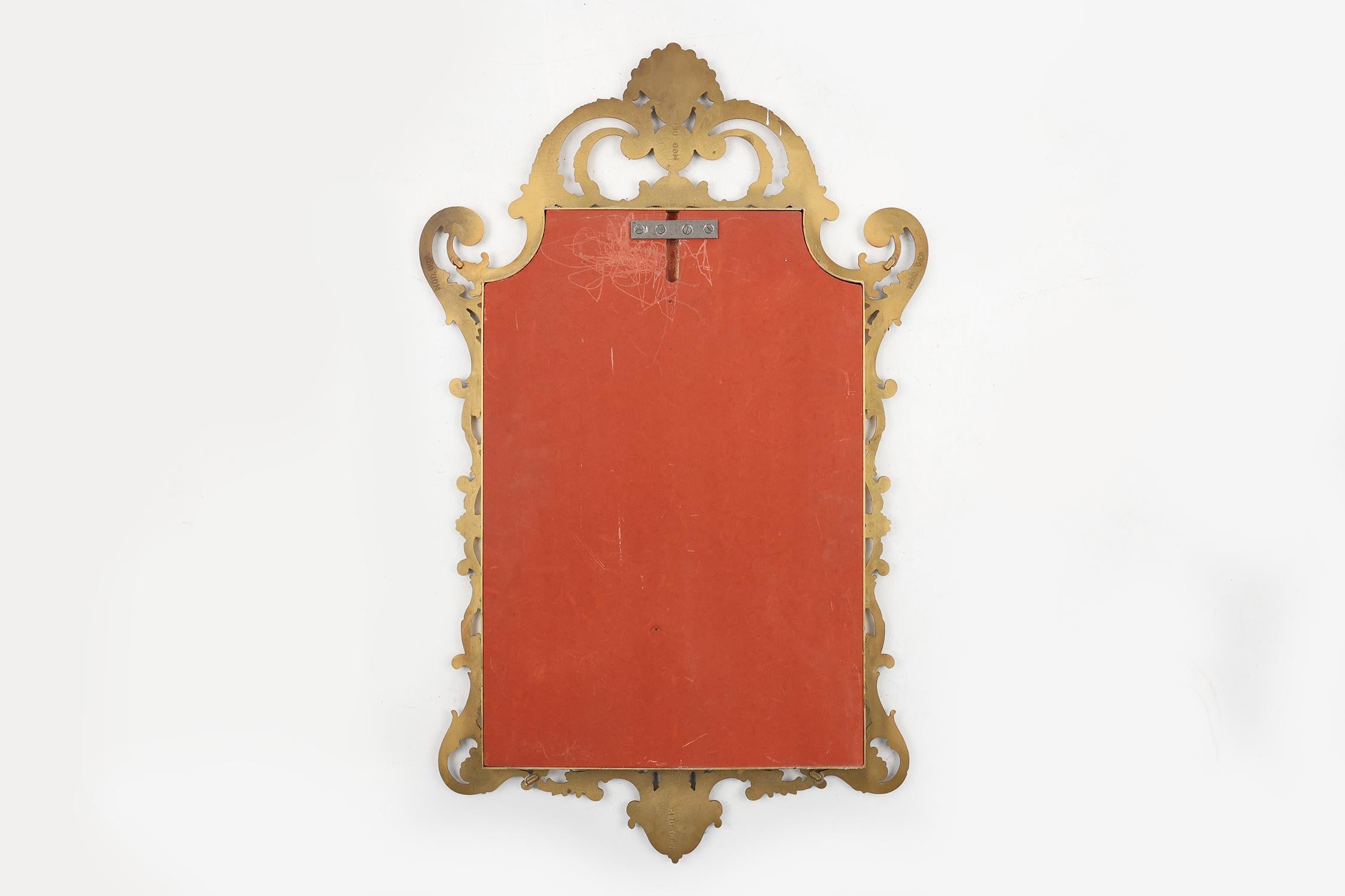 Espejo de pared biselado de cobre macizo estilo Luis XV francés del siglo XX en venta 5