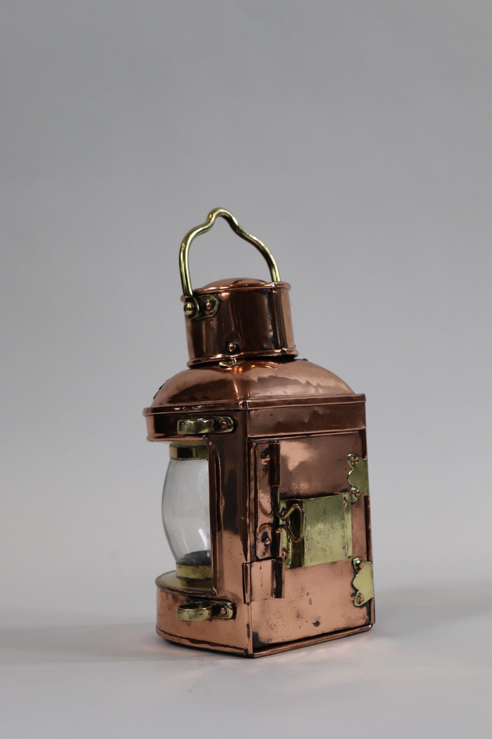 Solid Copper English Ships Lantern In Good Condition For Sale In Norwell, MA