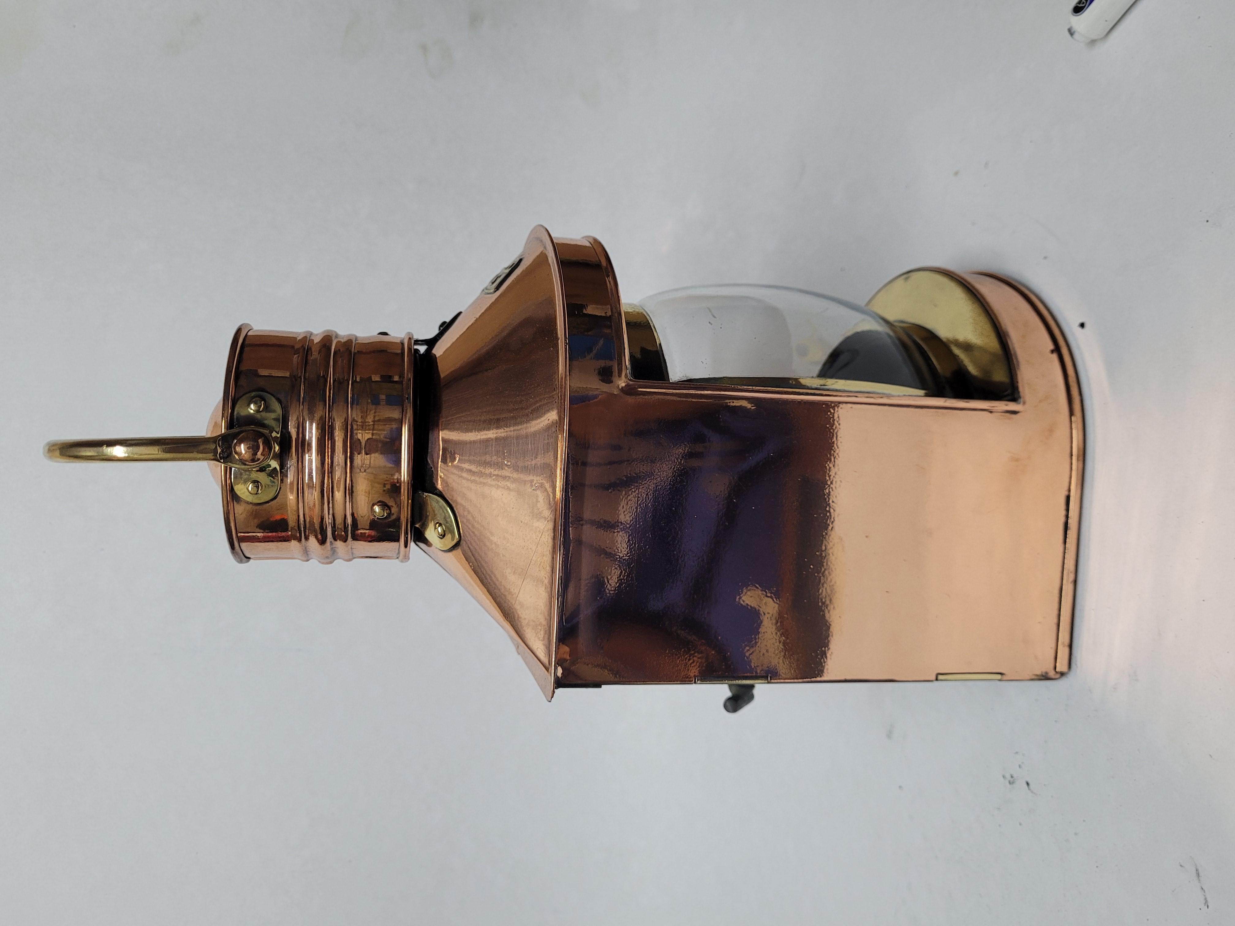 Solid Copper Ships Stern Lantern by Davey In Good Condition For Sale In Norwell, MA