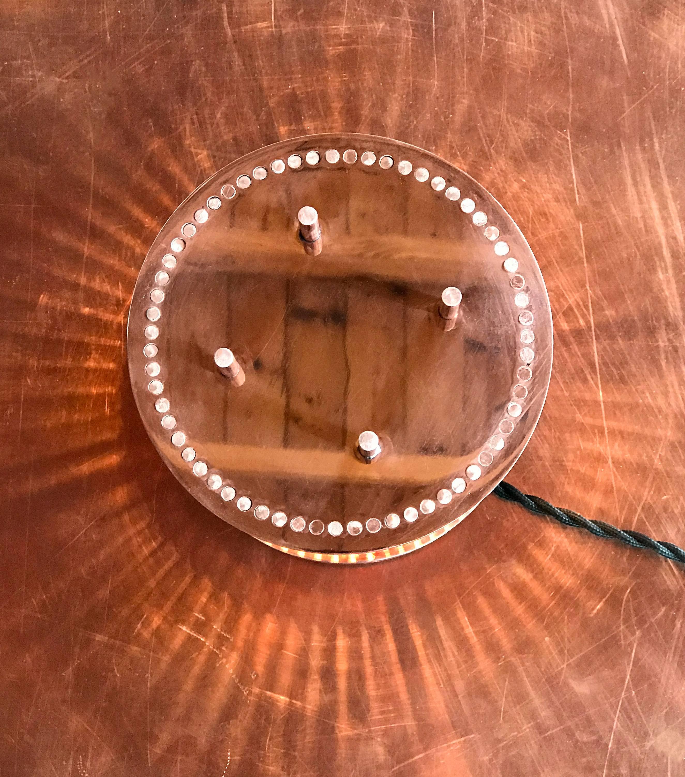 Lampe de table en cuivre massif en vente 1