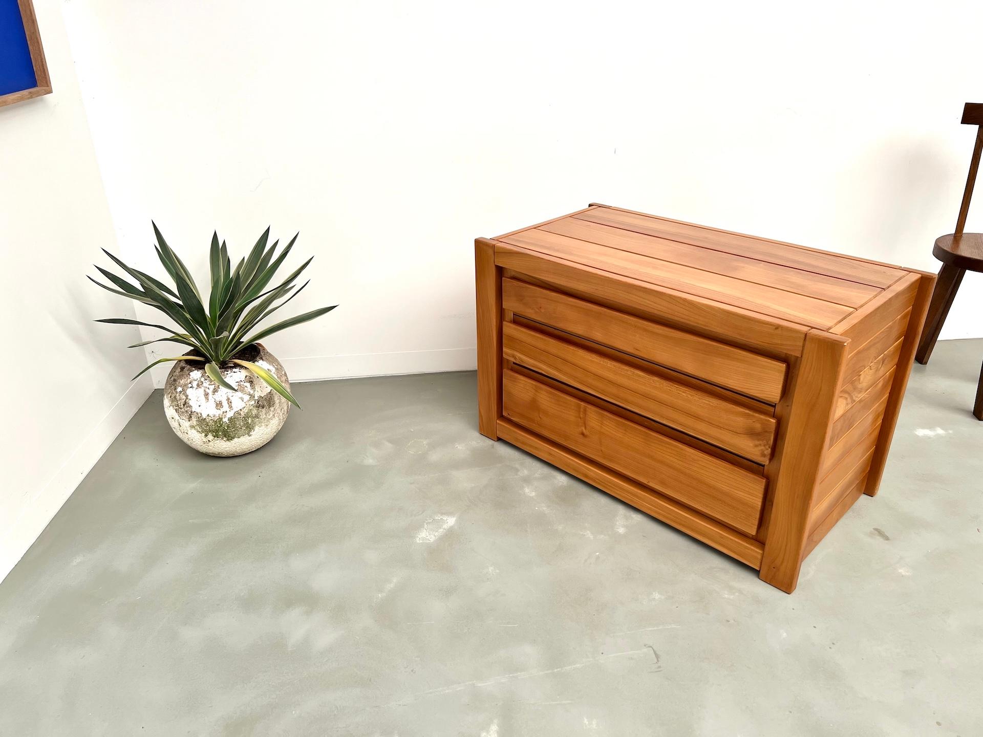 Solid elm chest of drawers by Maison Regain – circa 1970  Maison Lecan presents For Sale 11