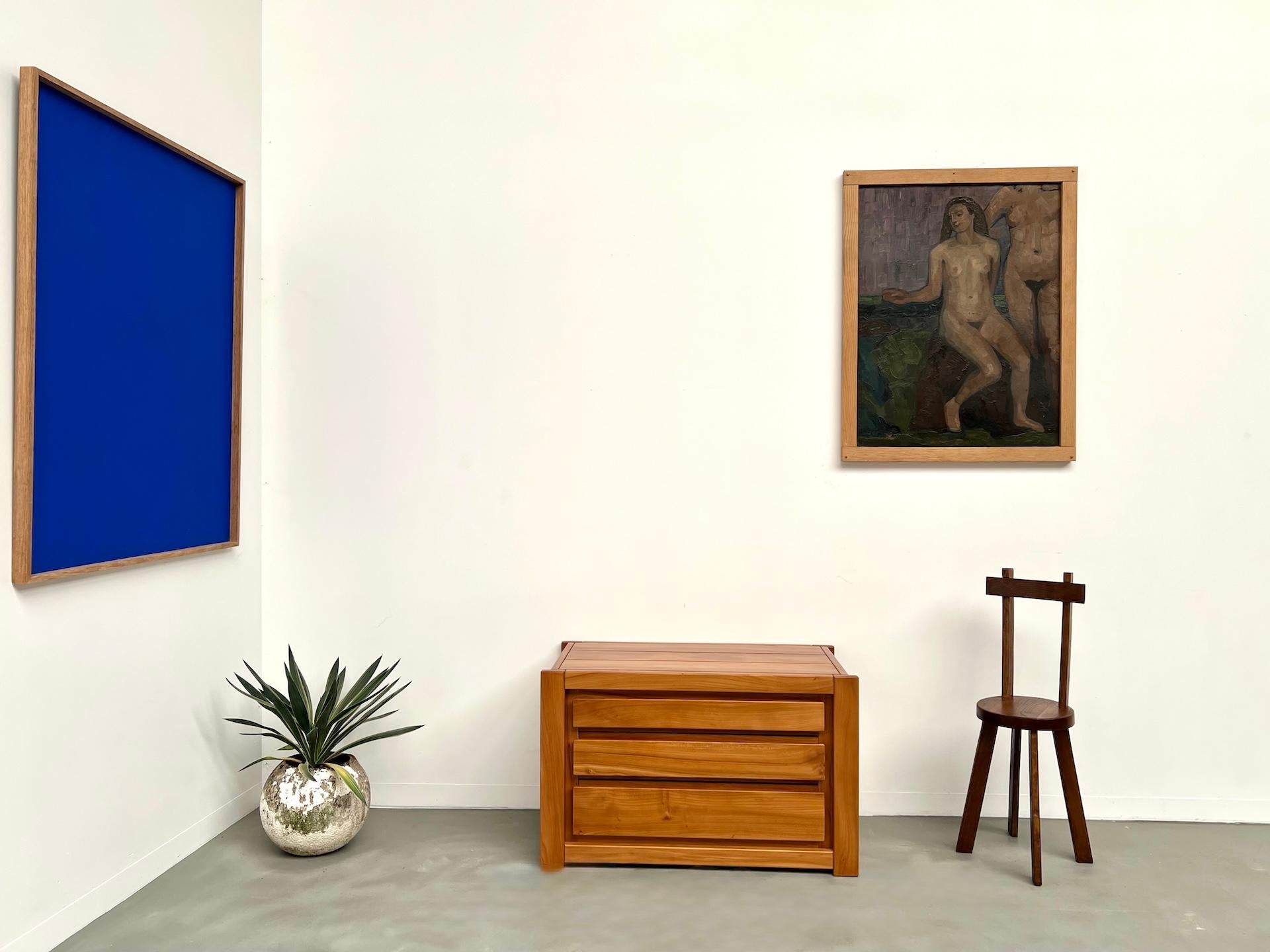 Solid elm chest of drawers by Maison Regain – circa 1970

Maison Lecan presents this superb solid elm chest of drawers by Maison Regain, crafted in the 1970s.An icon of French brutalist furniture, this piece stands out with its clean lines,