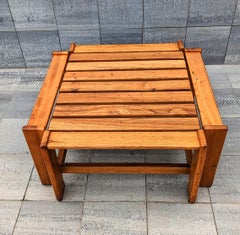 Table basse en orme massif de la Maison Regain France, années 1970