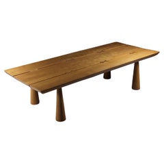 Couchtisch aus massiver Ulme, italienisches Werk aus den 70er/80er Jahren.
