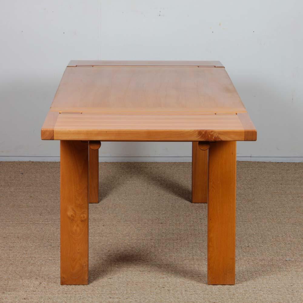 Solid elm dining table for Maison Regain, 1980 For Sale 2