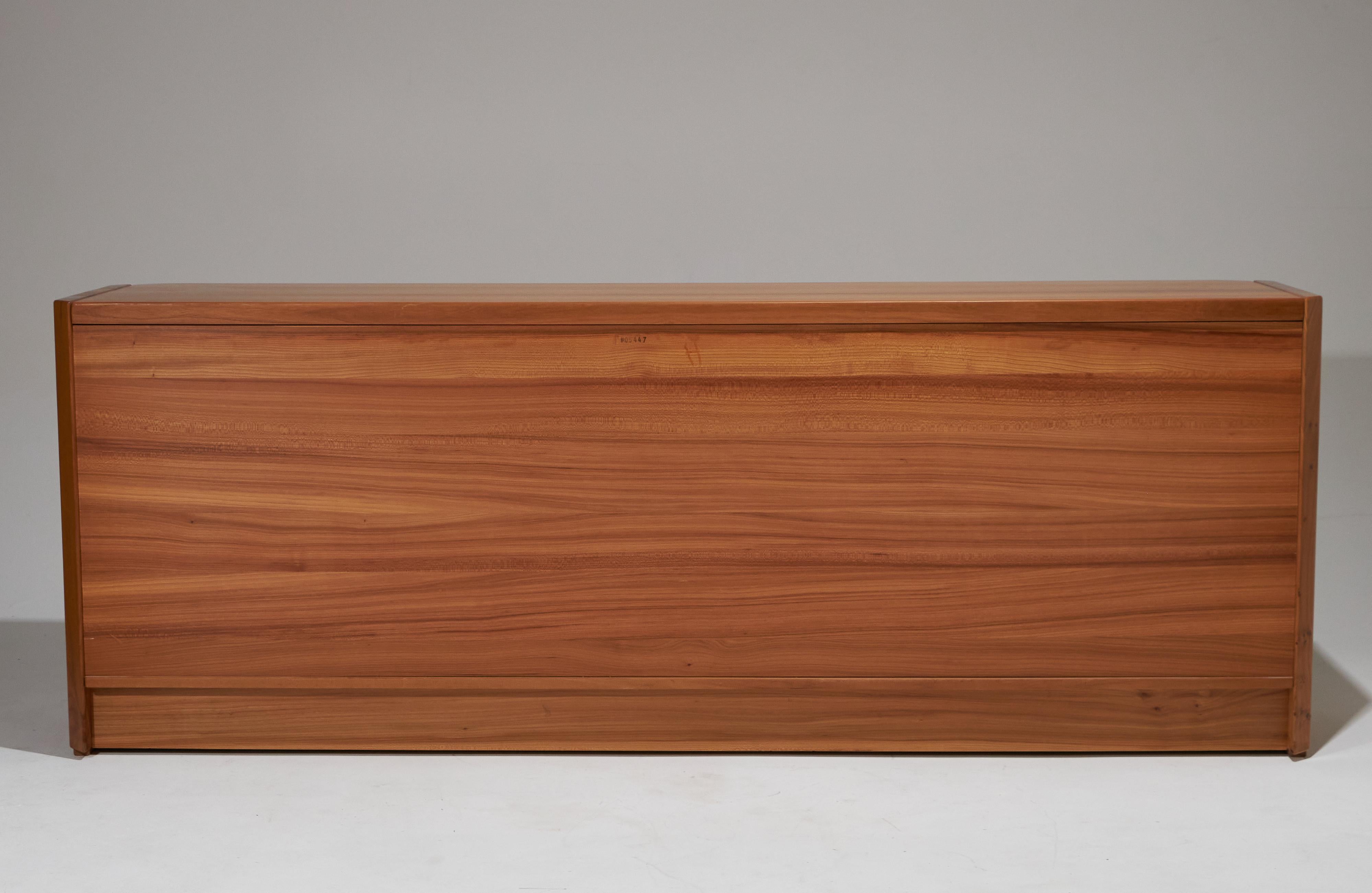 Solid Elm Sideboard, 1970s For Sale 3