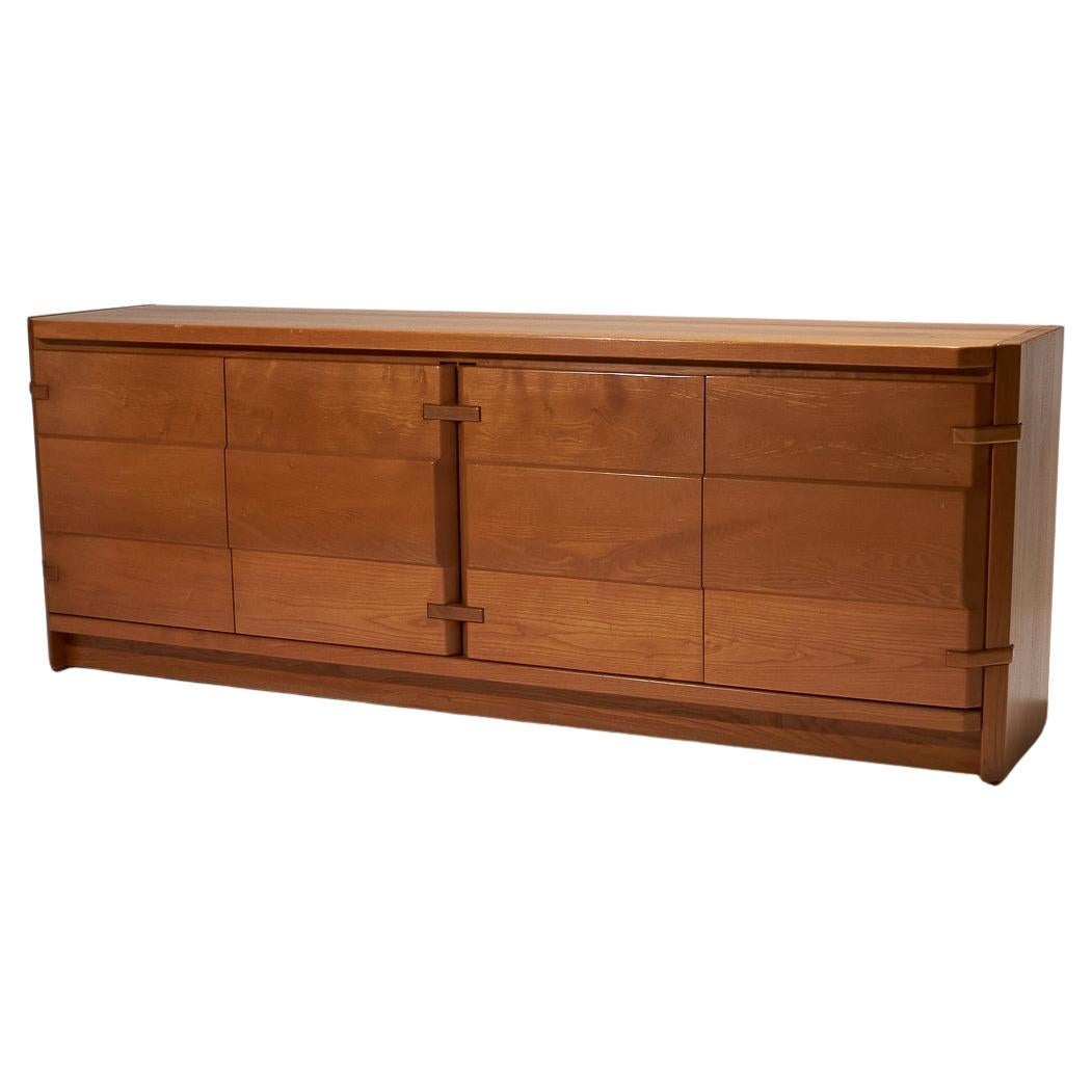 Sideboard aus massiver Ulme, 1970er Jahre