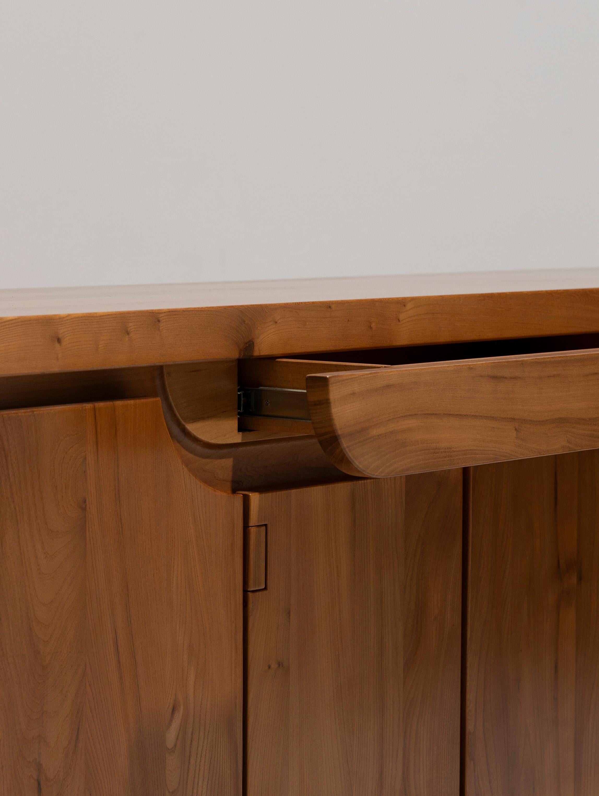Solid elm sideboard, Luigi Gorgoni, 1980s 8