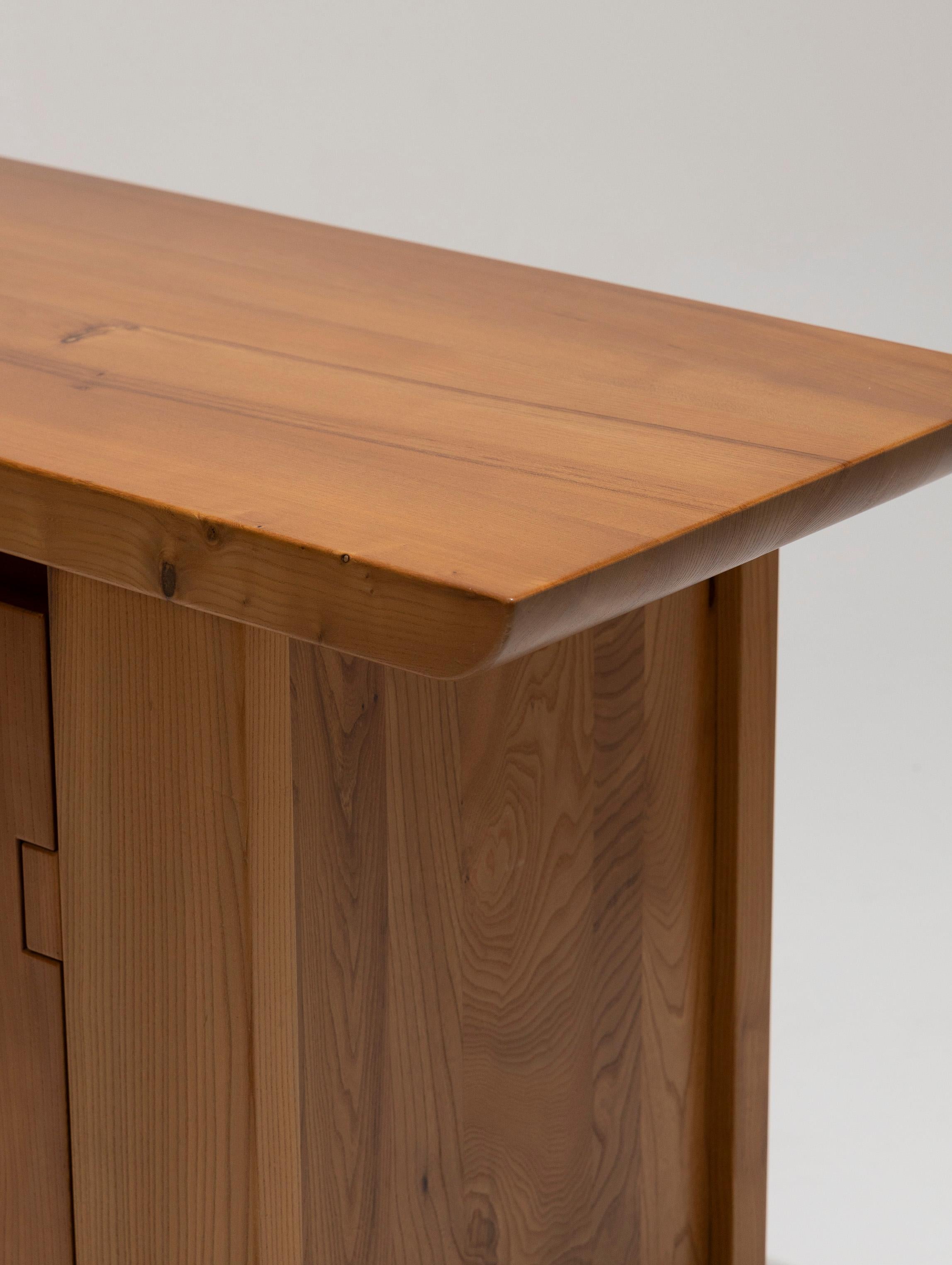 Solid elm sideboard, Luigi Gorgoni, 1980s 9