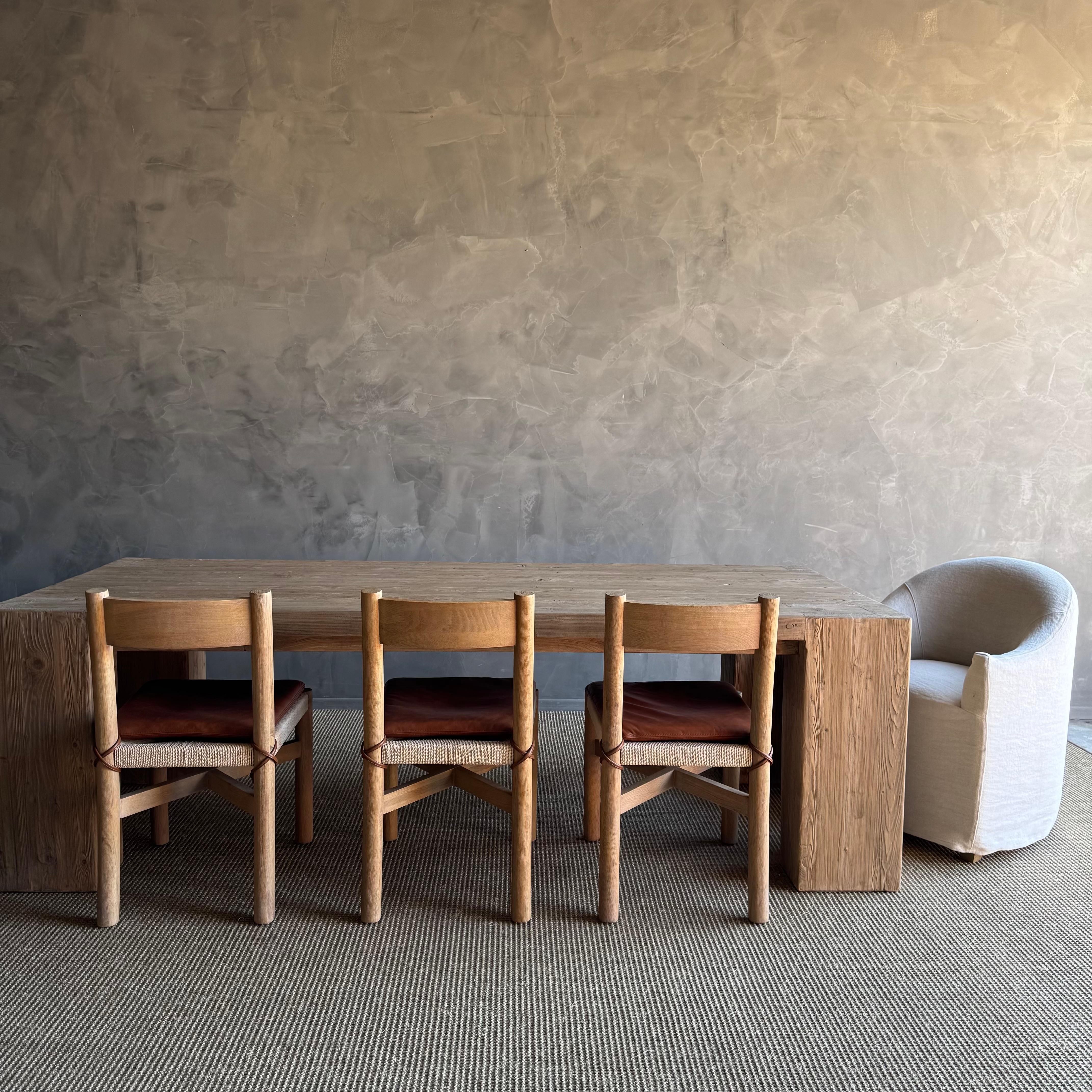 Mesa de comedor de madera maciza de olmo estilo viga elaborada con madera de olmo rústica recuperada en venta 8