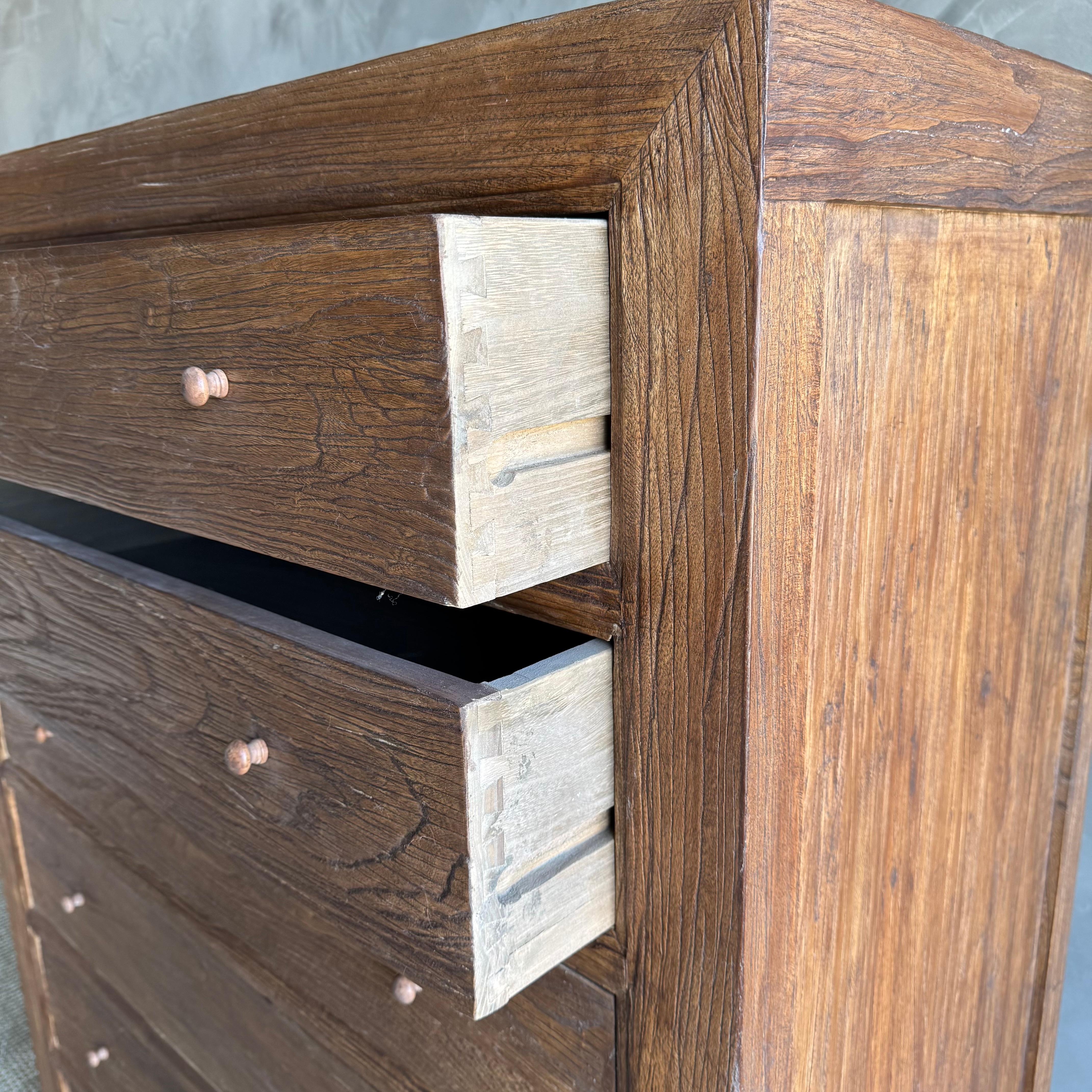 Solid Elm Wood Tall Chest of Drawers in Walnut Finish In condizioni Nuovo in vendita a Old Town Orange, CA