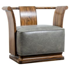 Sedia da salotto in legno massiccio esotico e pelle di Costantini, Simone 'In Stock'