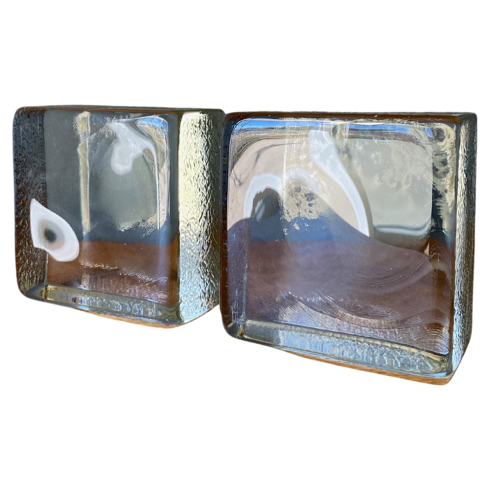 Sujetalibros de bloques de vidrio macizo By Blenko en venta