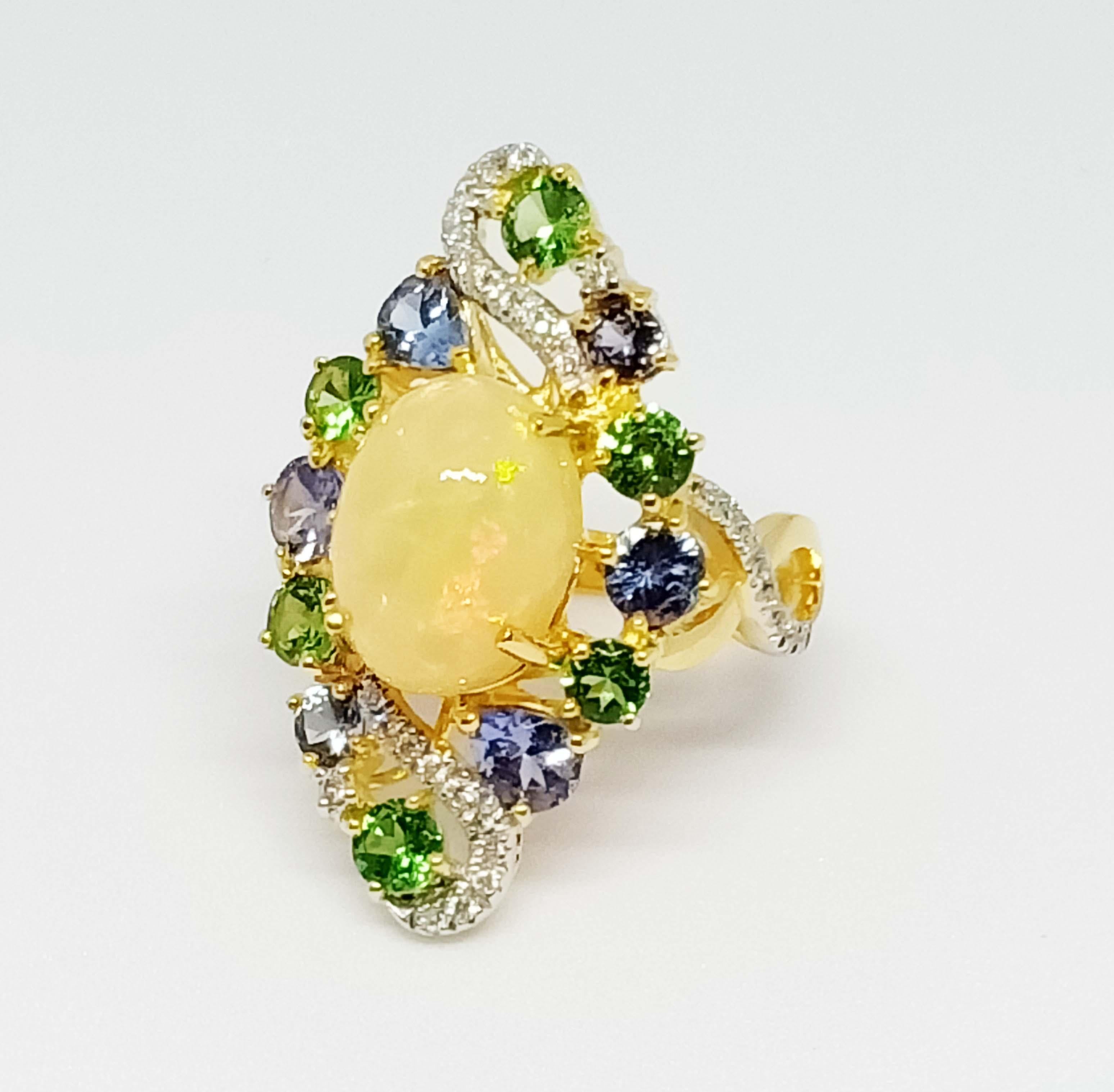 Massivgold 14K Opal Tanzanite Tsavorit mit Diamanten (Ovalschliff) im Angebot