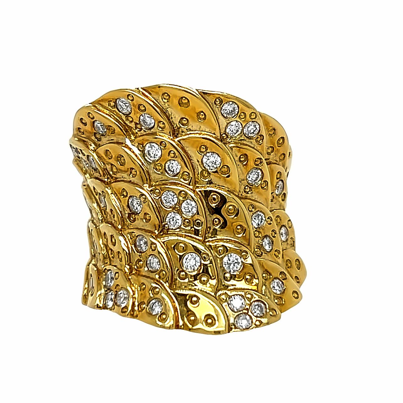 This stunning statement ring has 8 brilliant cut diamonds and is a perfect ring for that special event. This ring has detailed original tags and will be shipped in a beautiful box, ready for the perfect gift!
Ring size: 6.5 US

18K Yellow Gold
