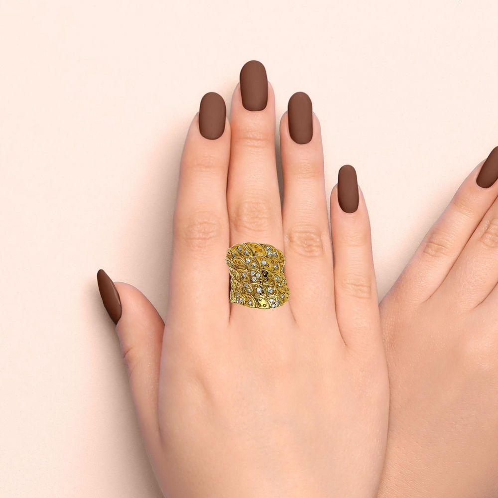 Brilliant Cut Solid Gold and Diamond Cocktail Ring in 18K Yellow Gold For Sale