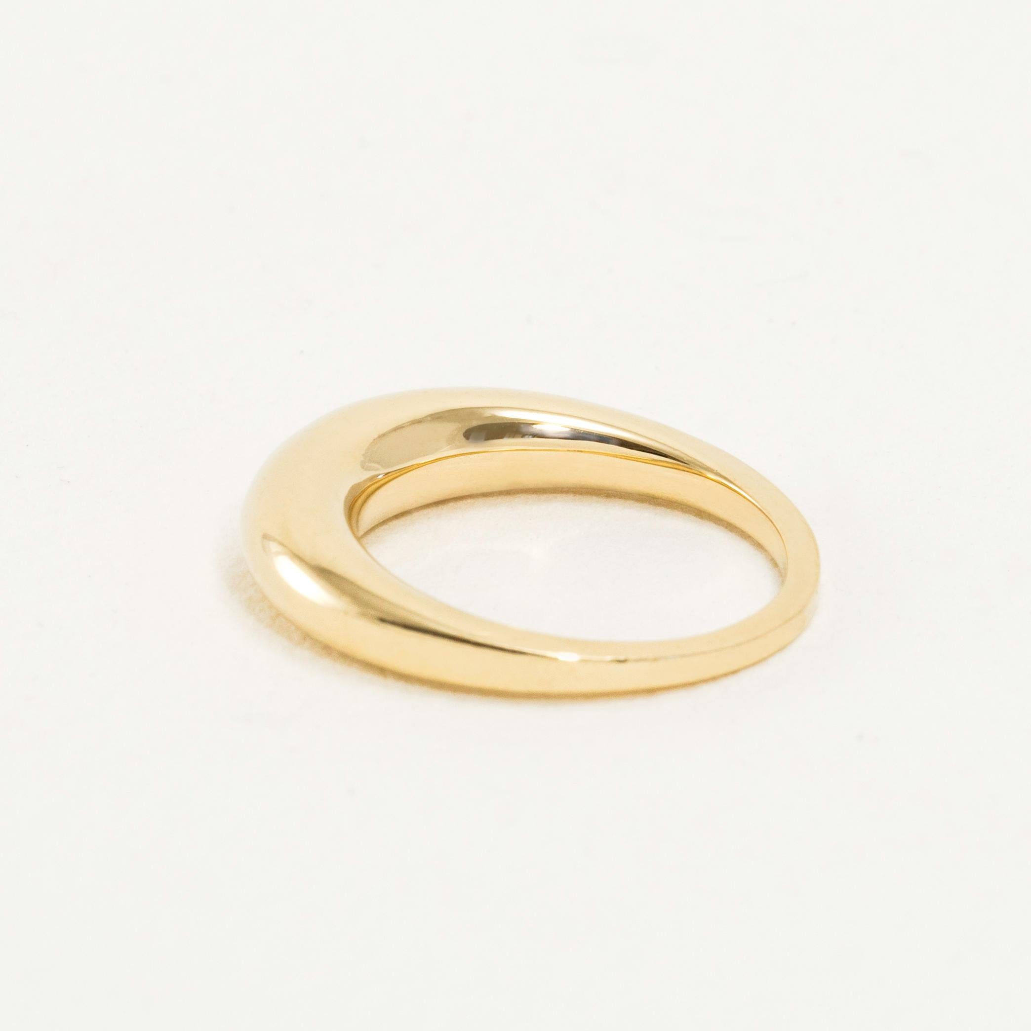 The Revolution Circle ring steadily cycles from a unique square band to a perfectly circular top and back again. As the square base flows into a lush organic statement, this piece reminds us to enjoy life’s transitional interludes and embrace