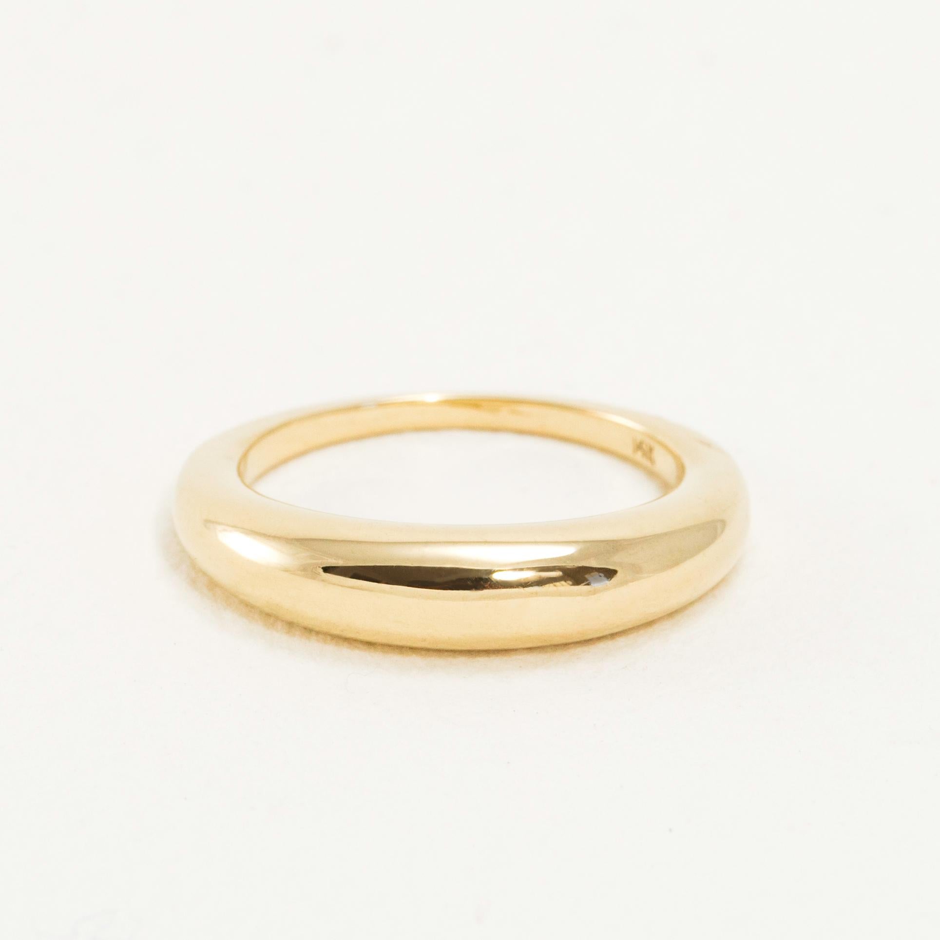 Contemporary Solid Gold Circle Ring Revolution For Sale