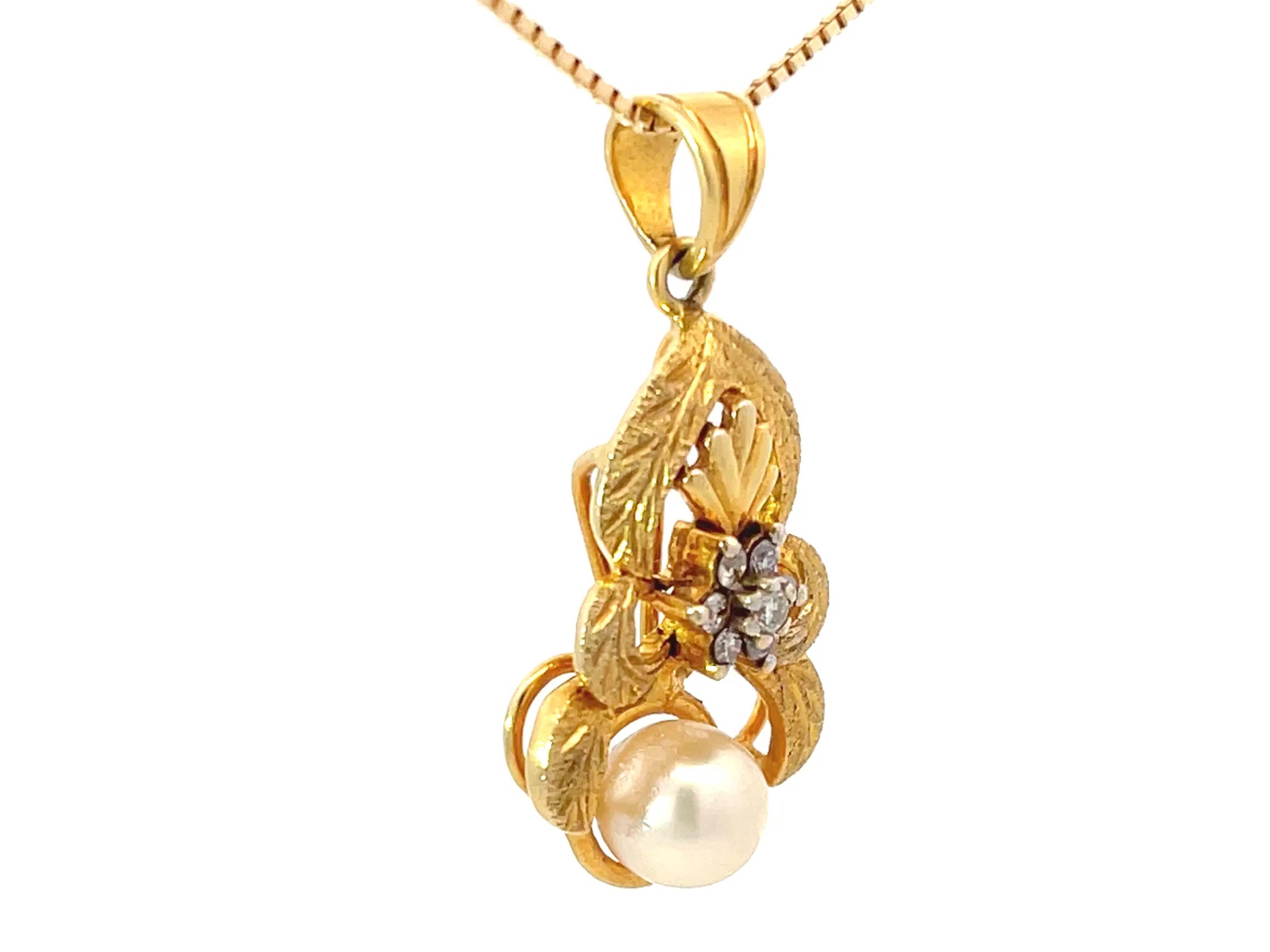 Modern Solid Gold Diamond Pearl Pendant Necklace For Sale