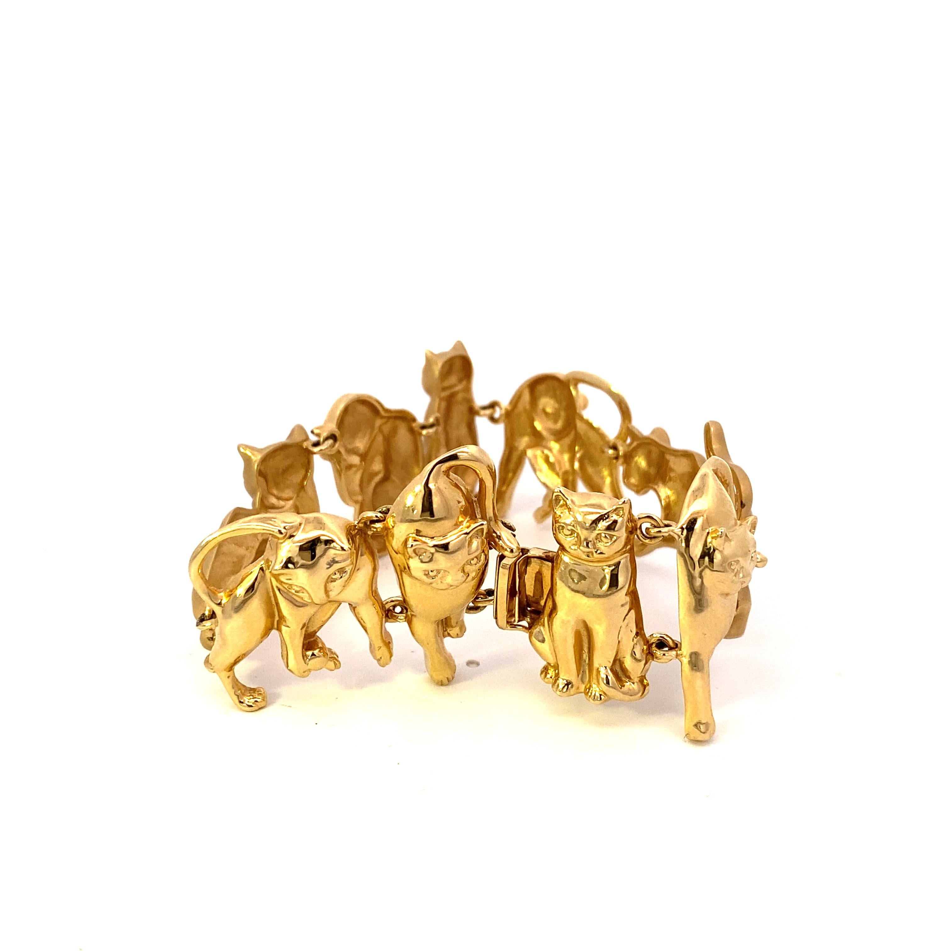 Armband aus massivem Gold mit Feline-Motiv im Angebot 1