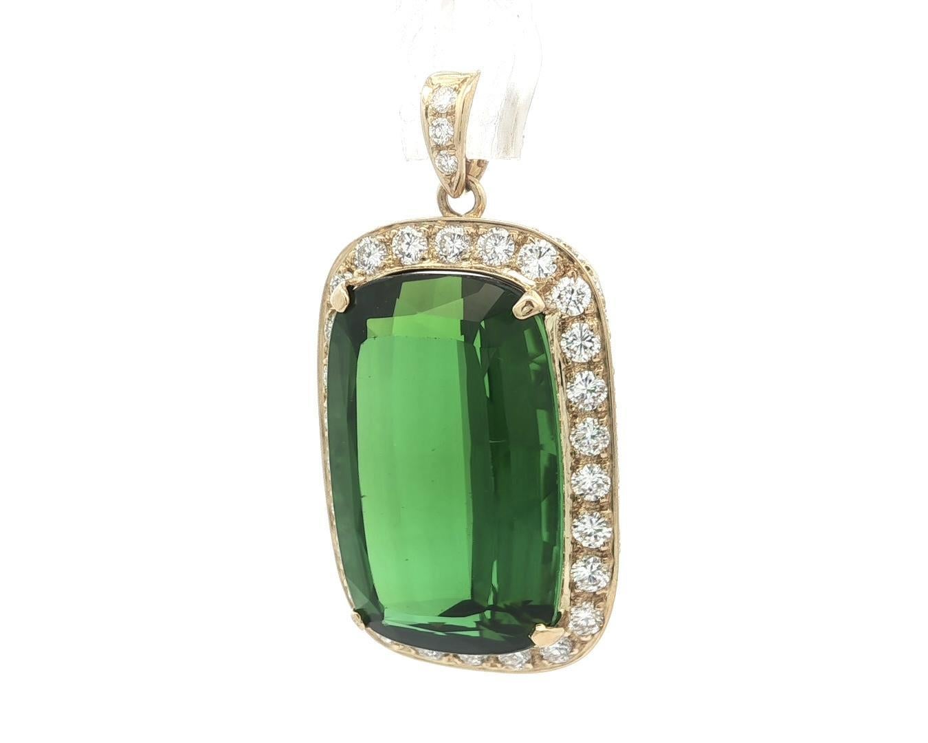 Pendentif en or massif GIA 28.51ctw Top Color Vivid Green Tourmaline Cushion Diamond en vente 5