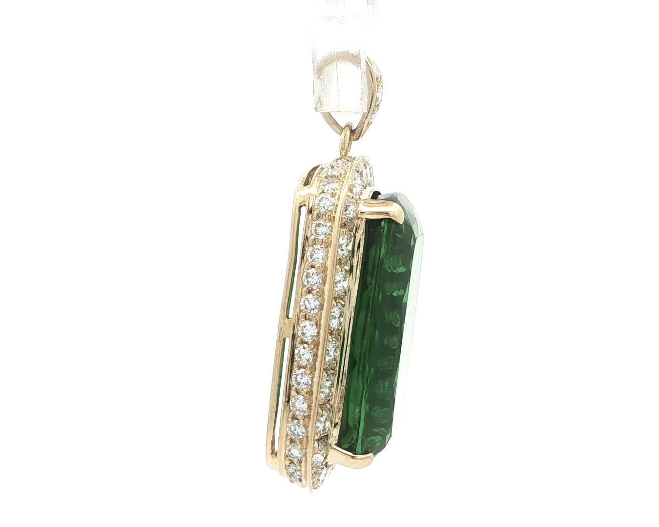 Tourmaline de couleur verte de haute qualité !
--Pierre(s) :...
(1) Tourmaline Naturelle Véritable - Taille Brilliante - Serti - Haute Qualité - Couleur Verte Top Top - 23.16 x 14.94 x 9.23 mm - 26.51ct (exact )
** Voir les détails de la