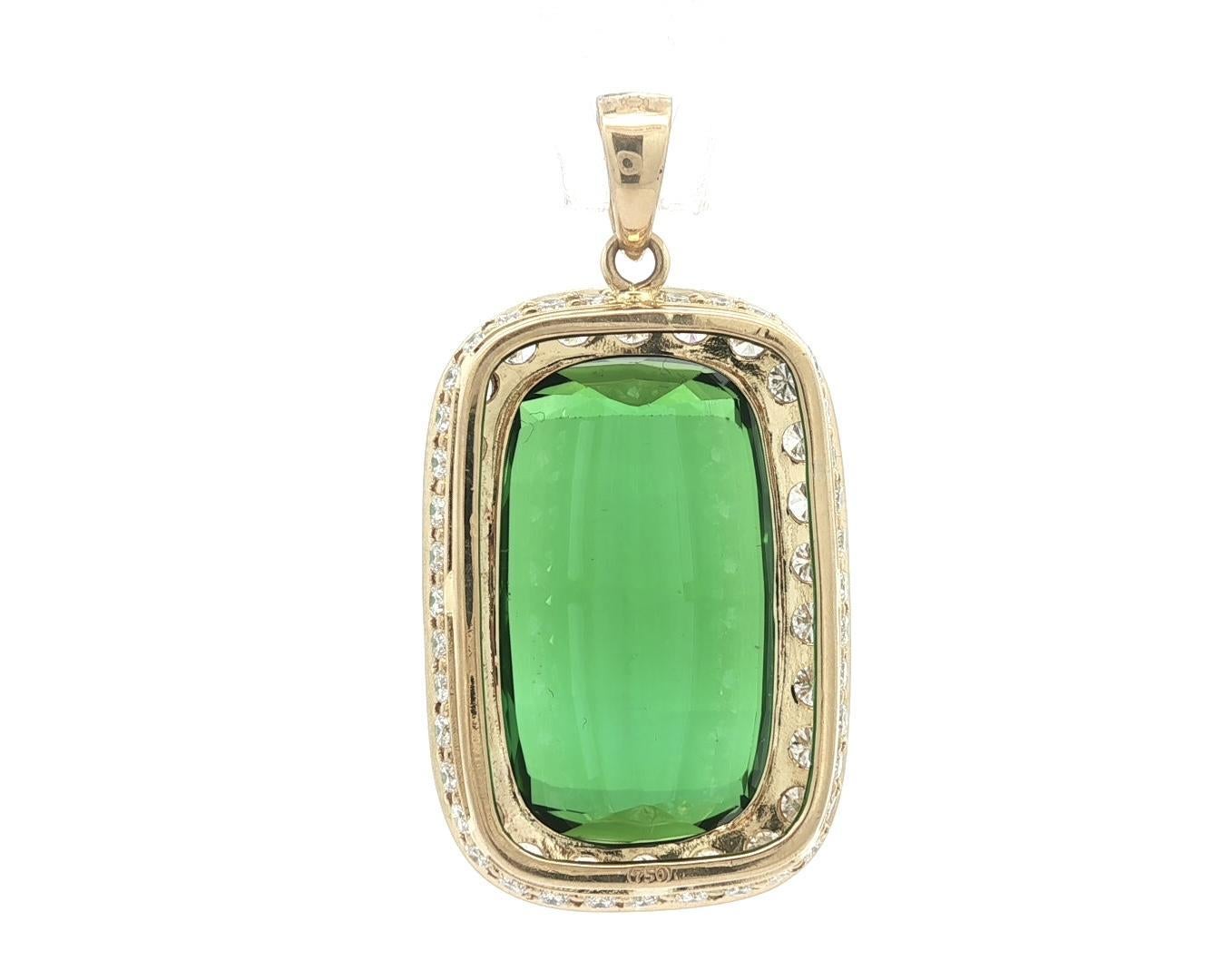 Taille brillant Pendentif en or massif GIA 28.51ctw Top Color Vivid Green Tourmaline Cushion Diamond en vente