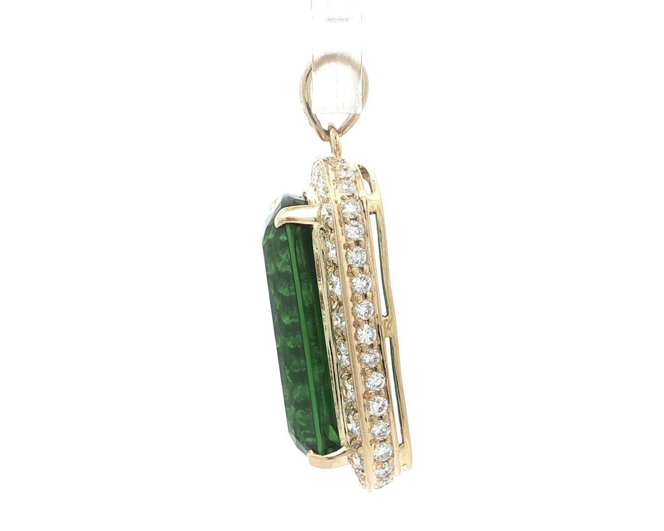Pendentif en or massif GIA 28.51ctw Top Color Vivid Green Tourmaline Cushion Diamond Excellent état - En vente à Montclair, NJ