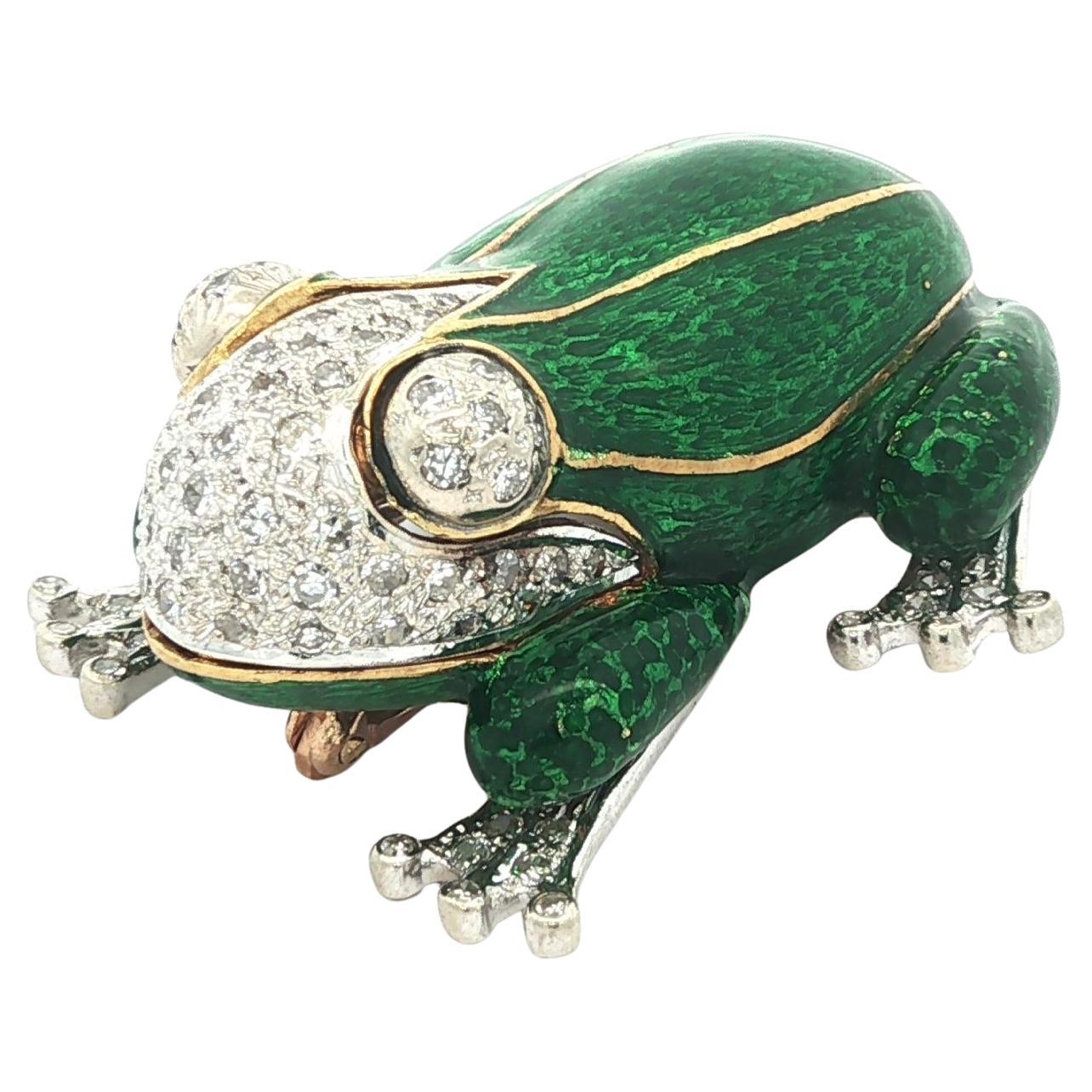 Spilla a forma di rana in oro massiccio con smalto verde e diamanti da 60 ct.