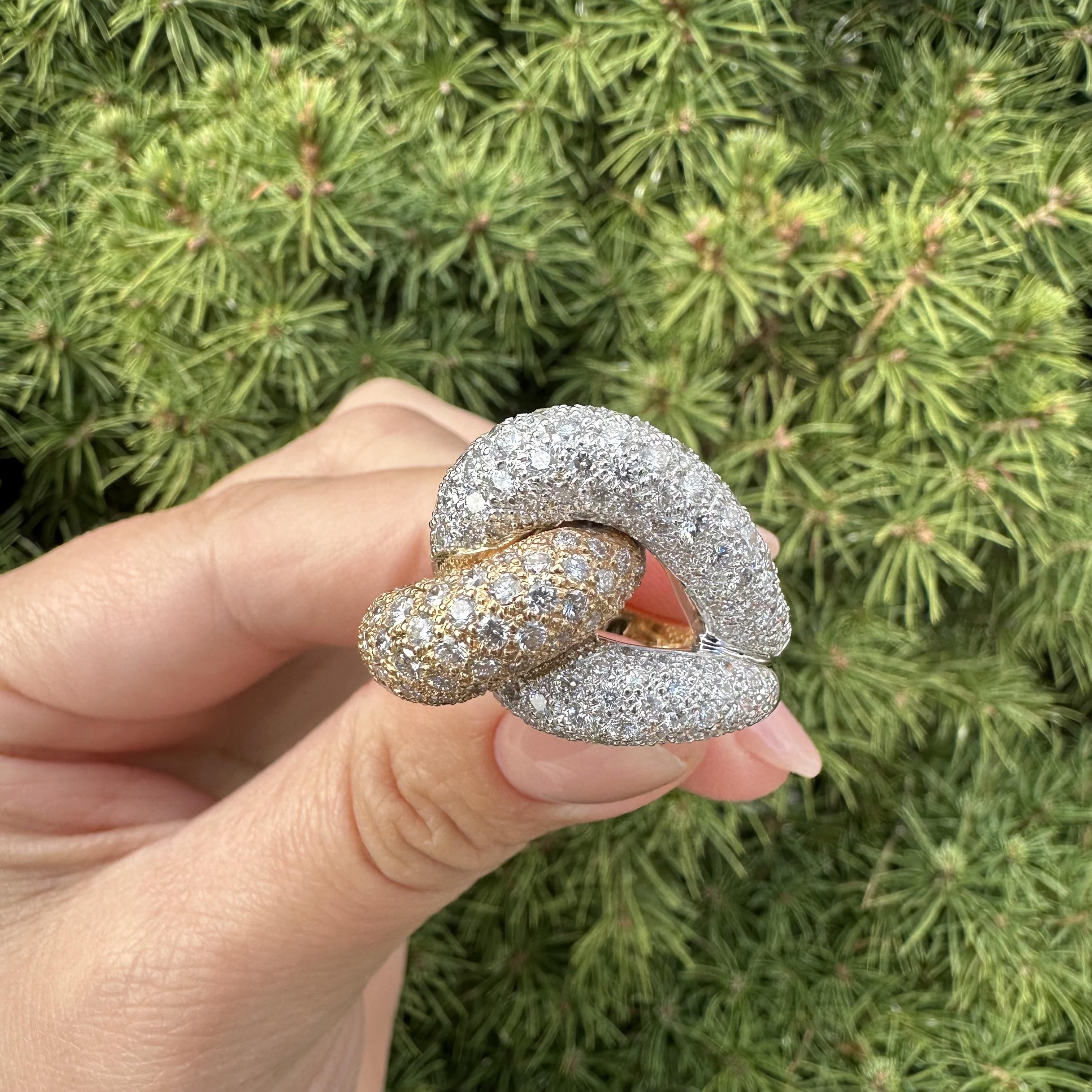 Anello in oro massiccio di alta qualità con diamanti a pavé da 5,60 ct. in vendita 11