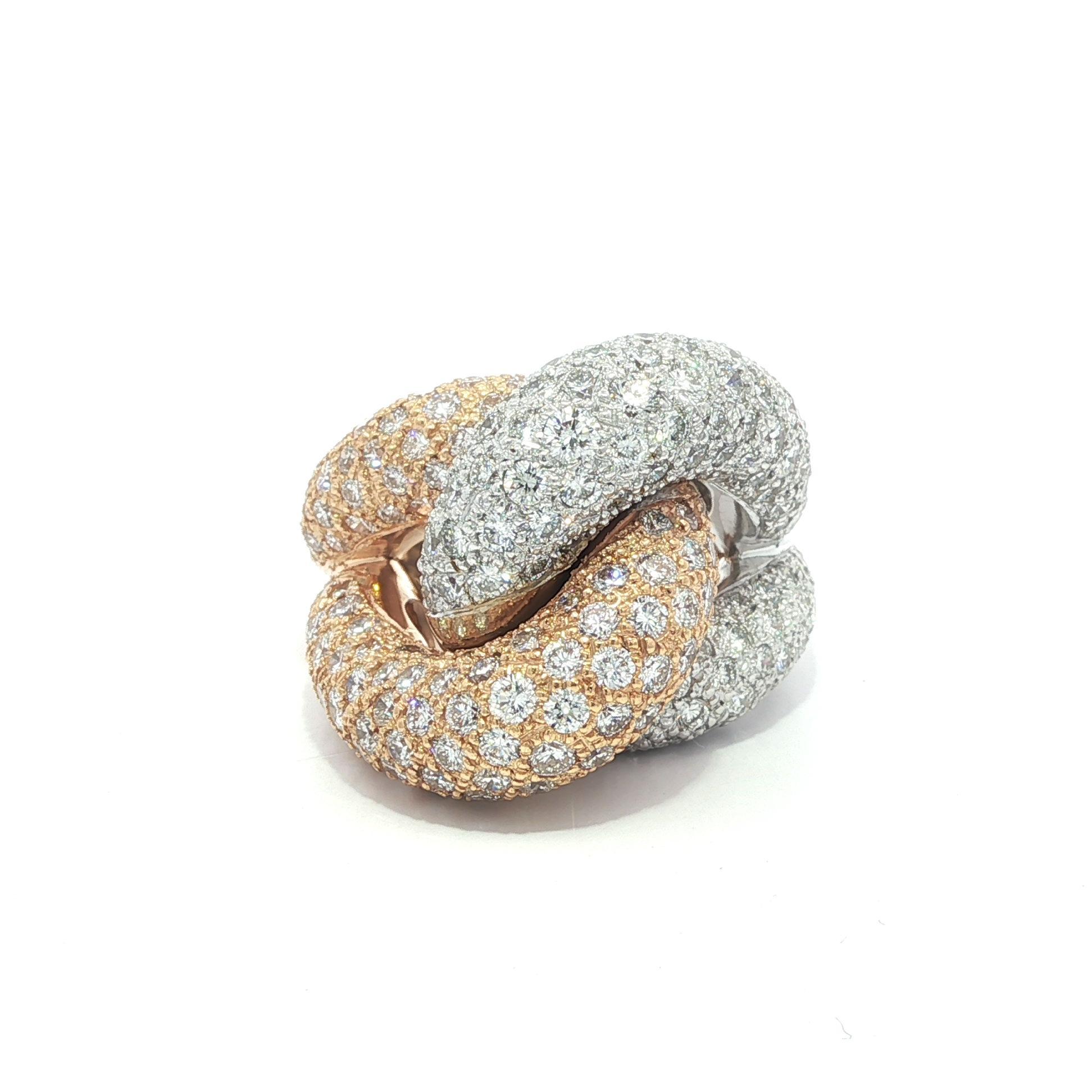 Anello in oro massiccio di alta qualità con diamanti a pavé da 5,60 ct. in vendita 2