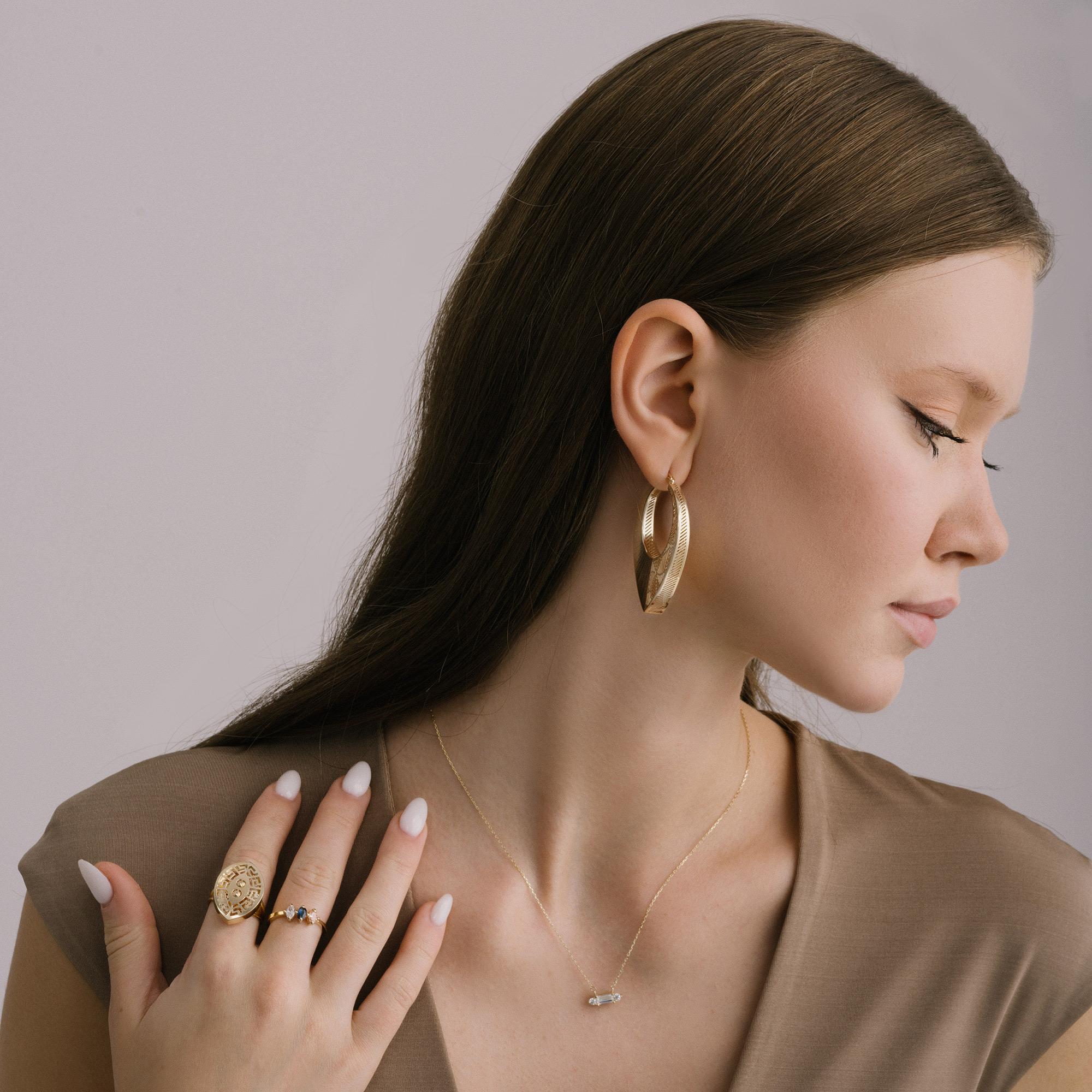 Cosmos Geometric Spider Web Big Hoop Earrings 14 Karat Solid Gold Maximalist In New Condition For Sale In Patchogue, NY