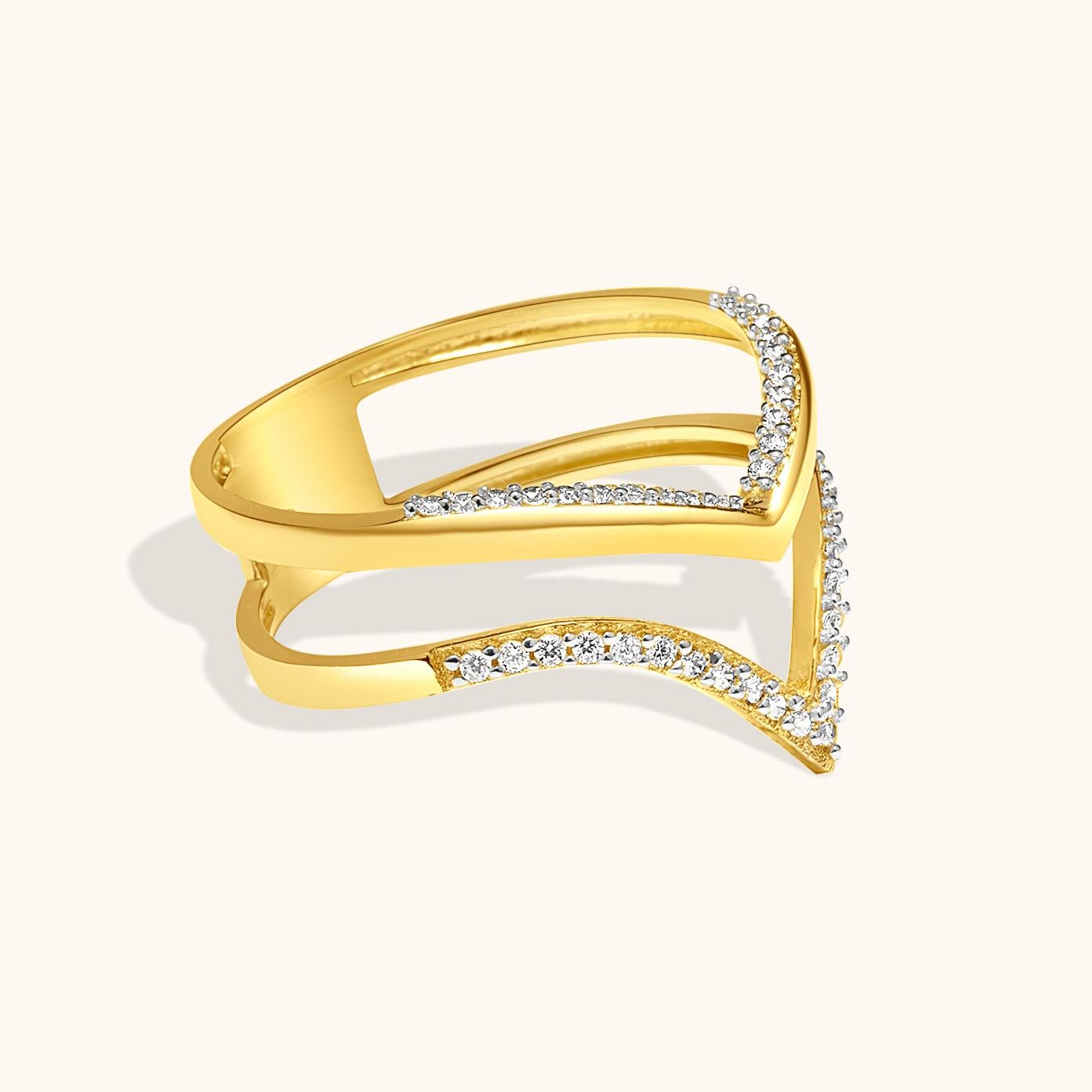 Moderno Anello impilabile con zircone doppio Chevron Wishbone in oro massiccio 14 carati in vendita