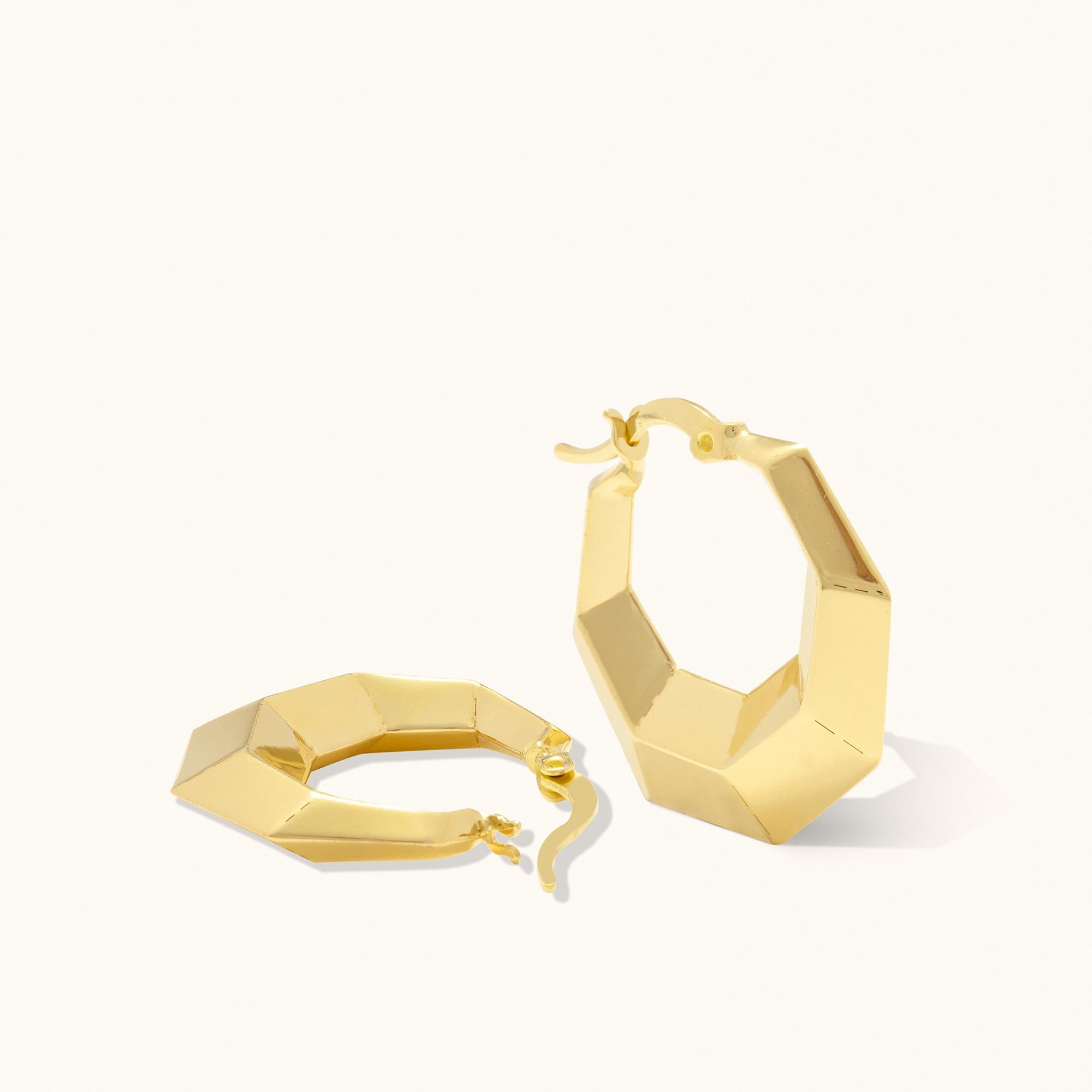 Modern Chunky Hexagon Hoop Earrings 14 Karat Solid Gold Maximalist Handmade For Sale