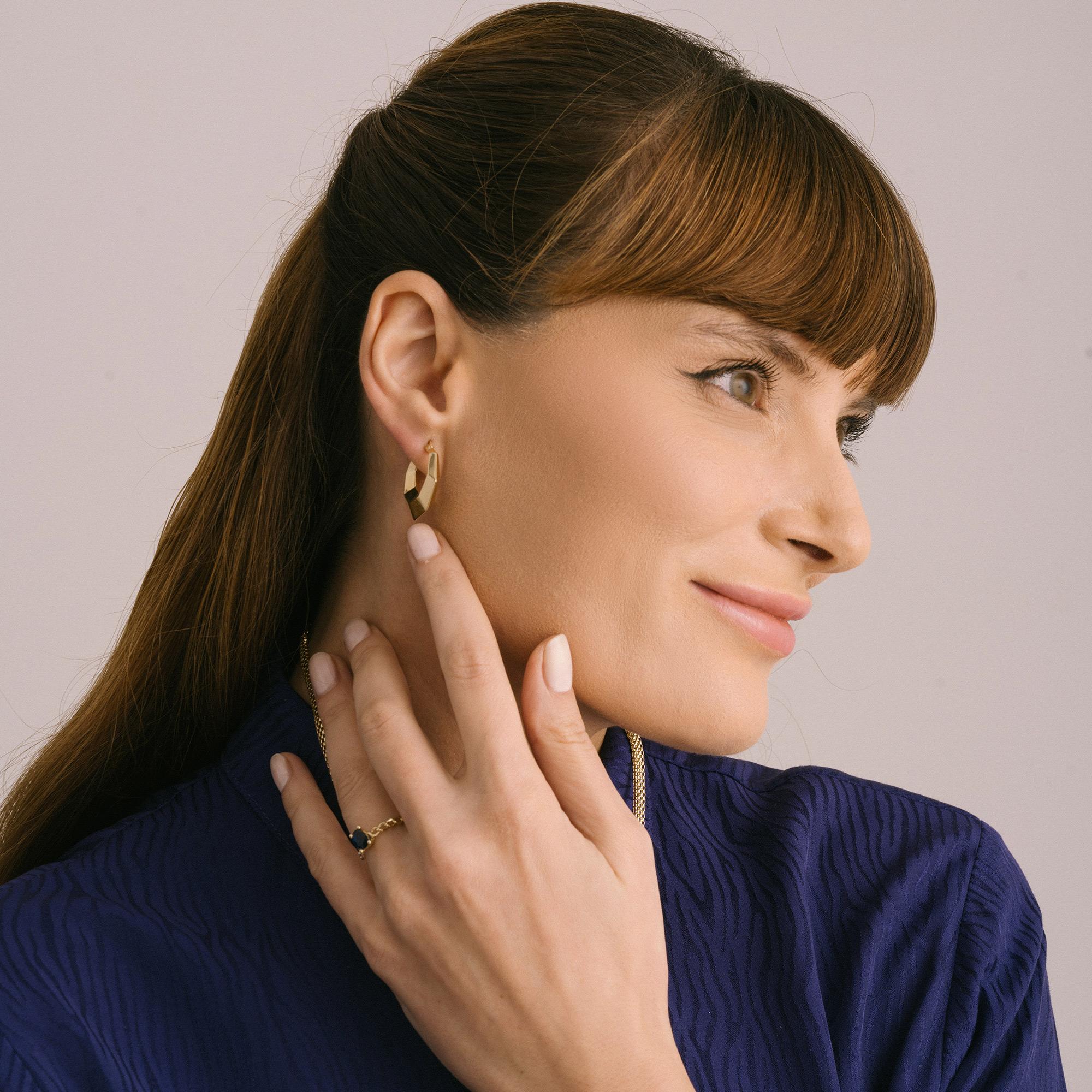 Chunky Hexagon Hoop Earrings 14 Karat Solid Gold Maximalist Handmade For Sale 2