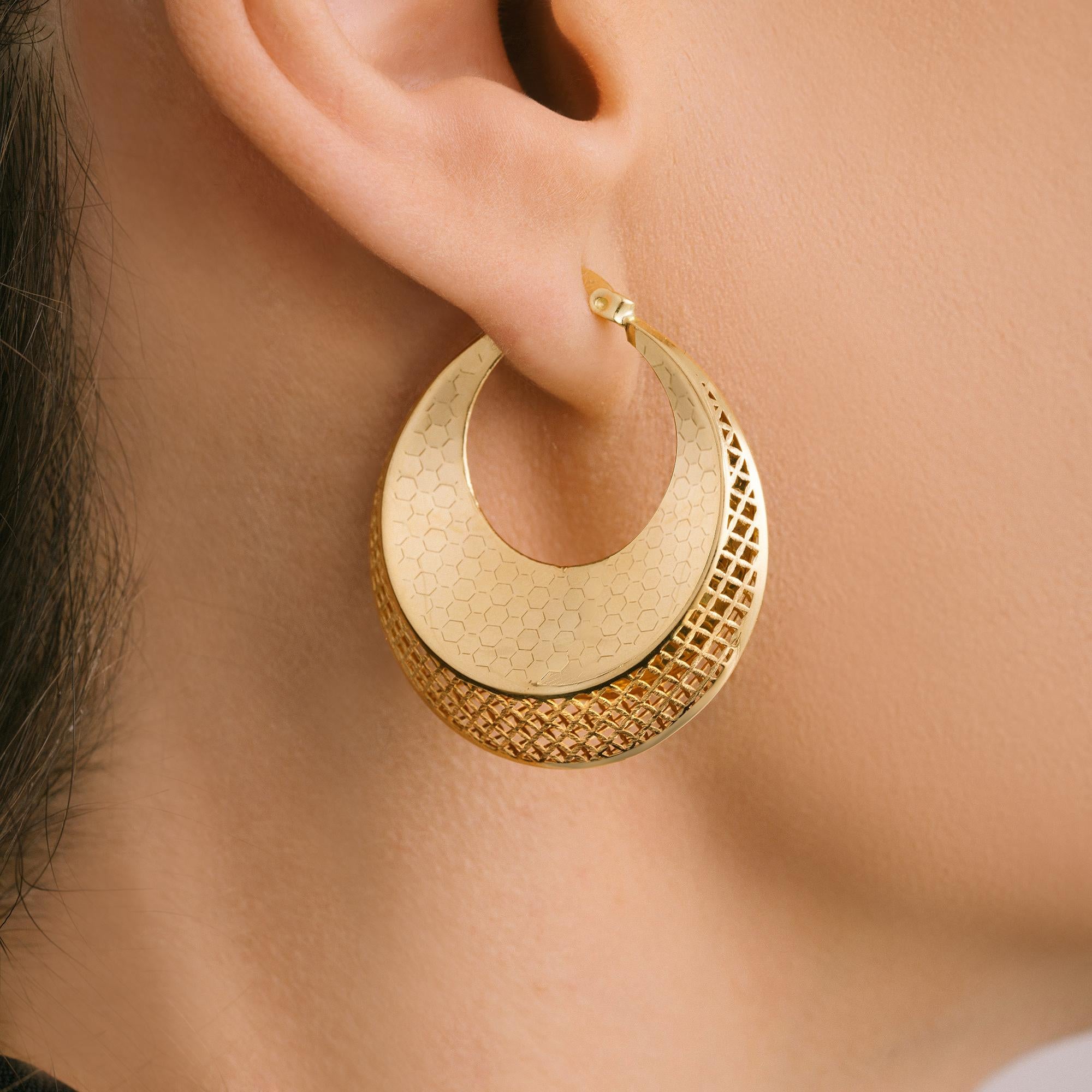 Modern Honeycomb Cage Big Hoop Earrings 14 Karat Solid Gold Maximalist Handmade For Sale